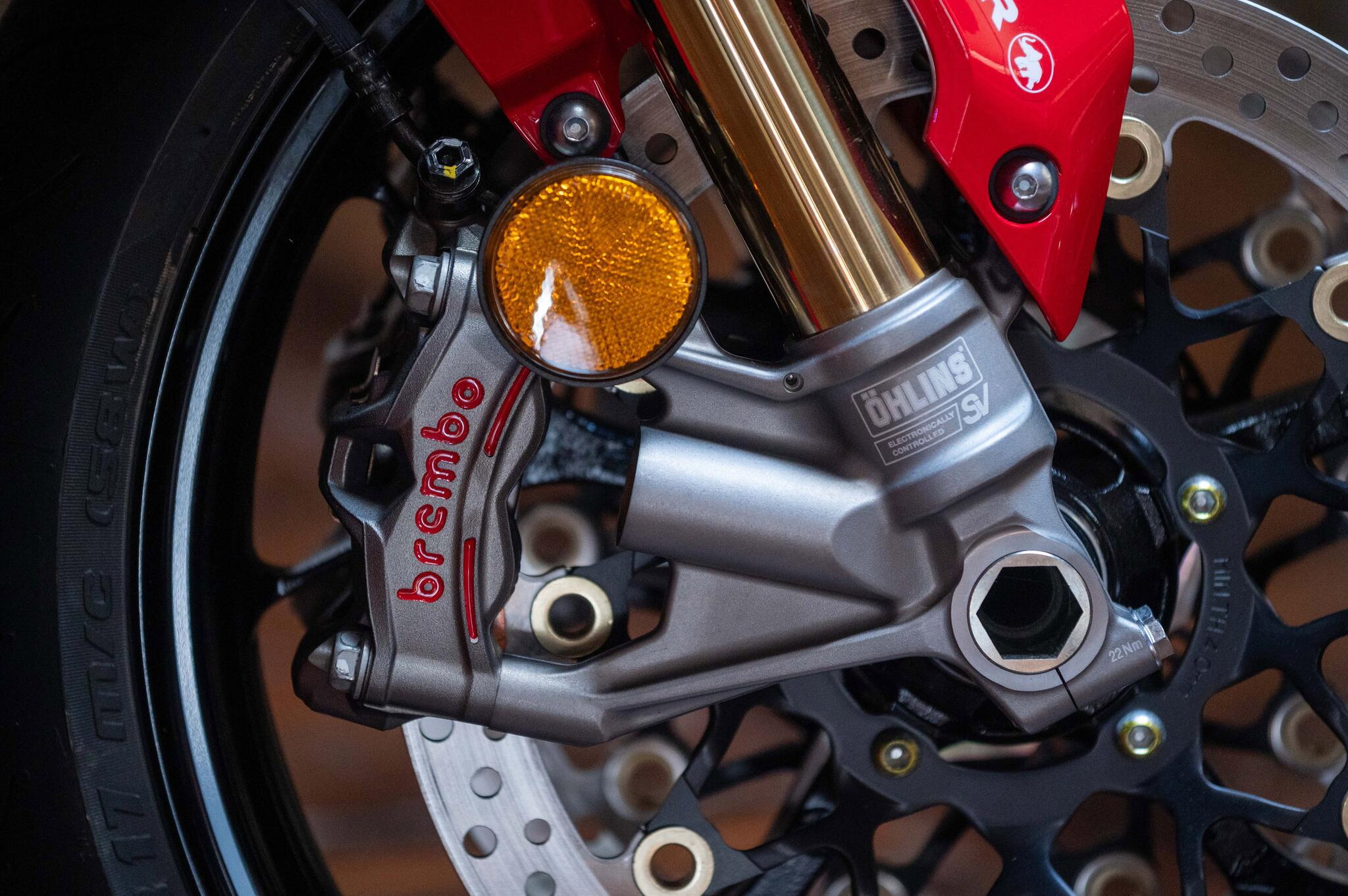 Honda CBR1000RR-R Fireblade SP view 15