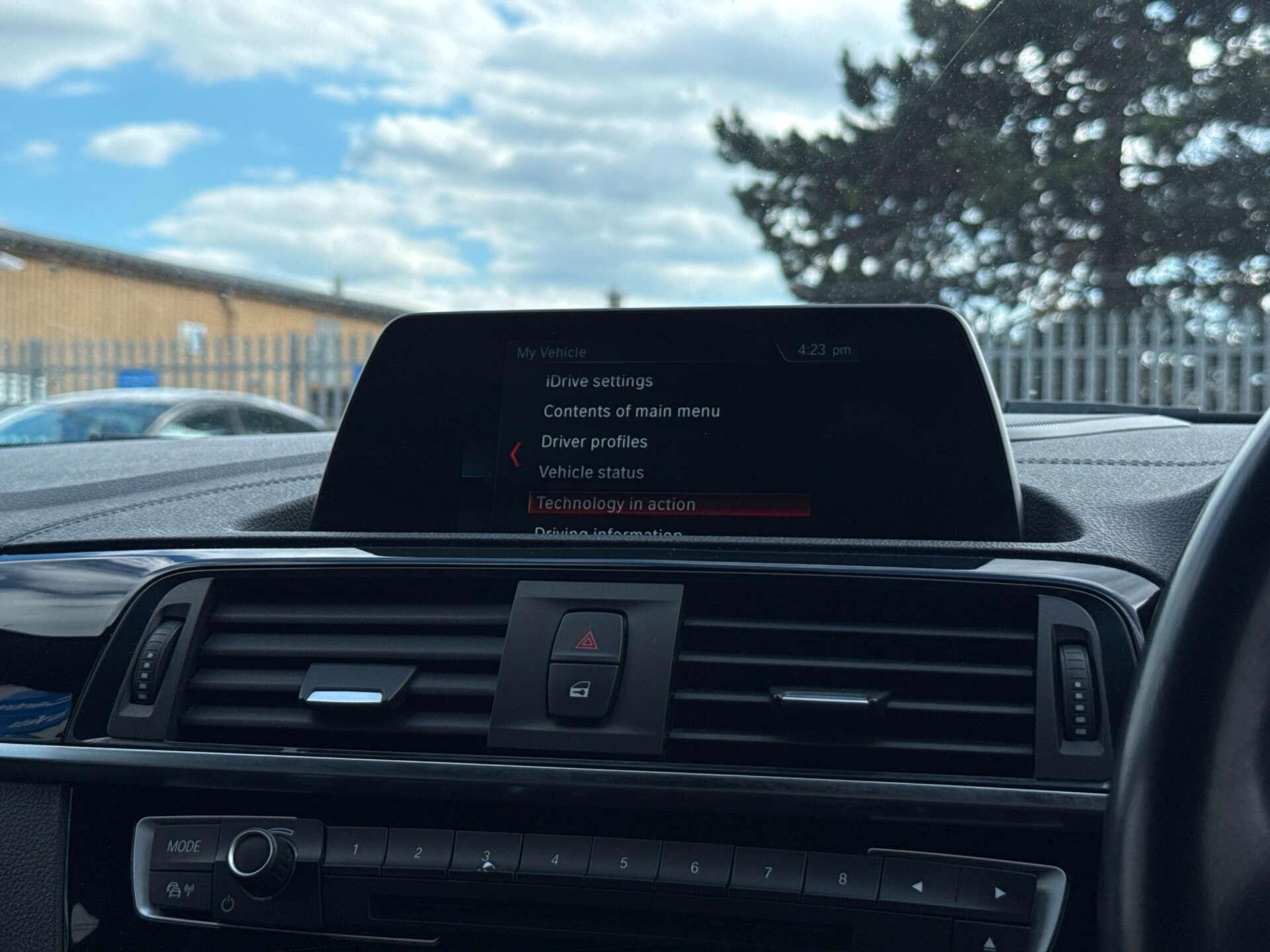 BMW 1 Series view 79