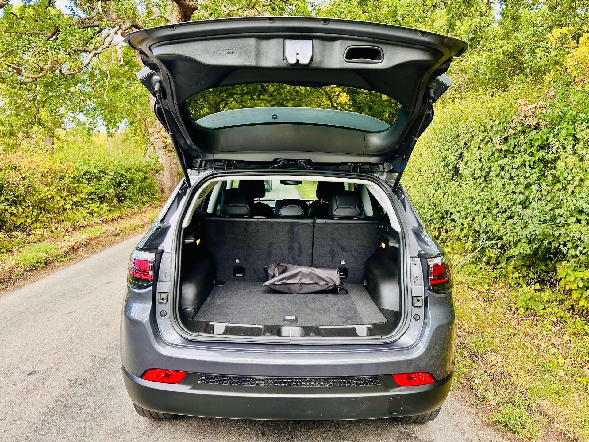 Jeep Compass view 39