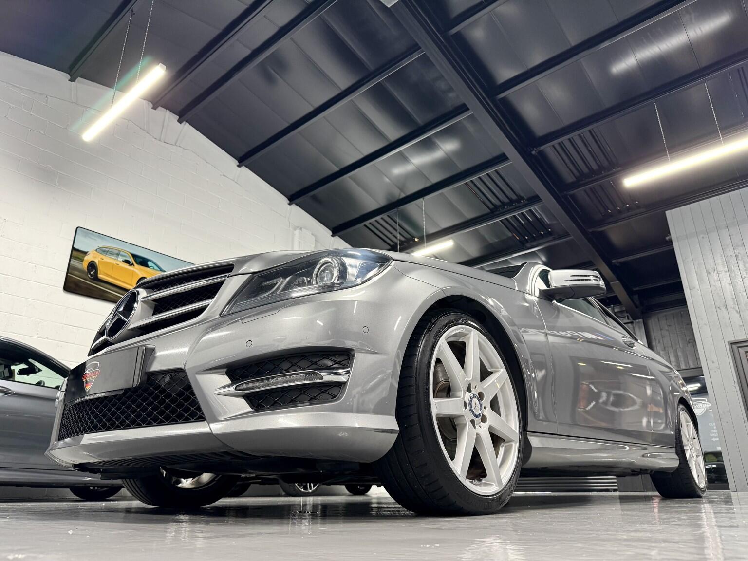 Mercedes-Benz C Class view 7