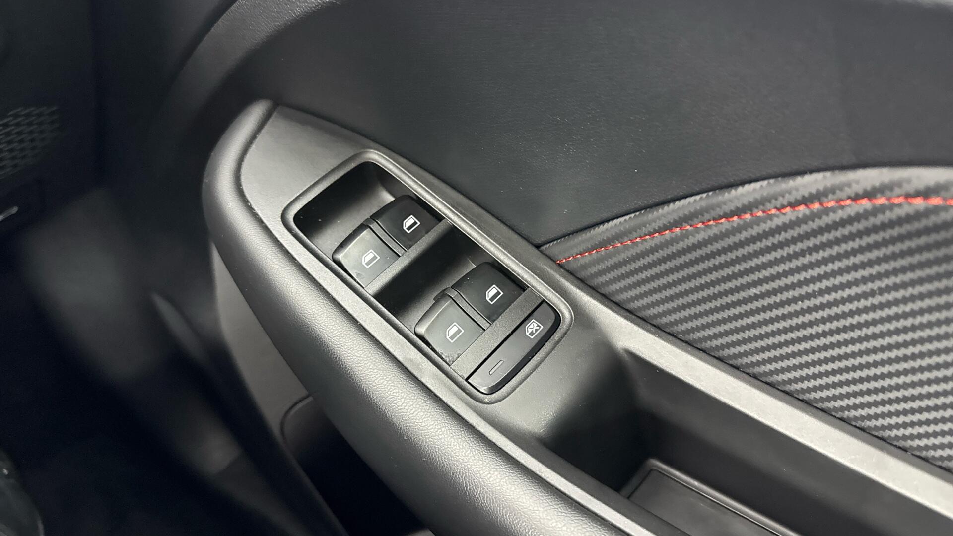 MG ZS view 45