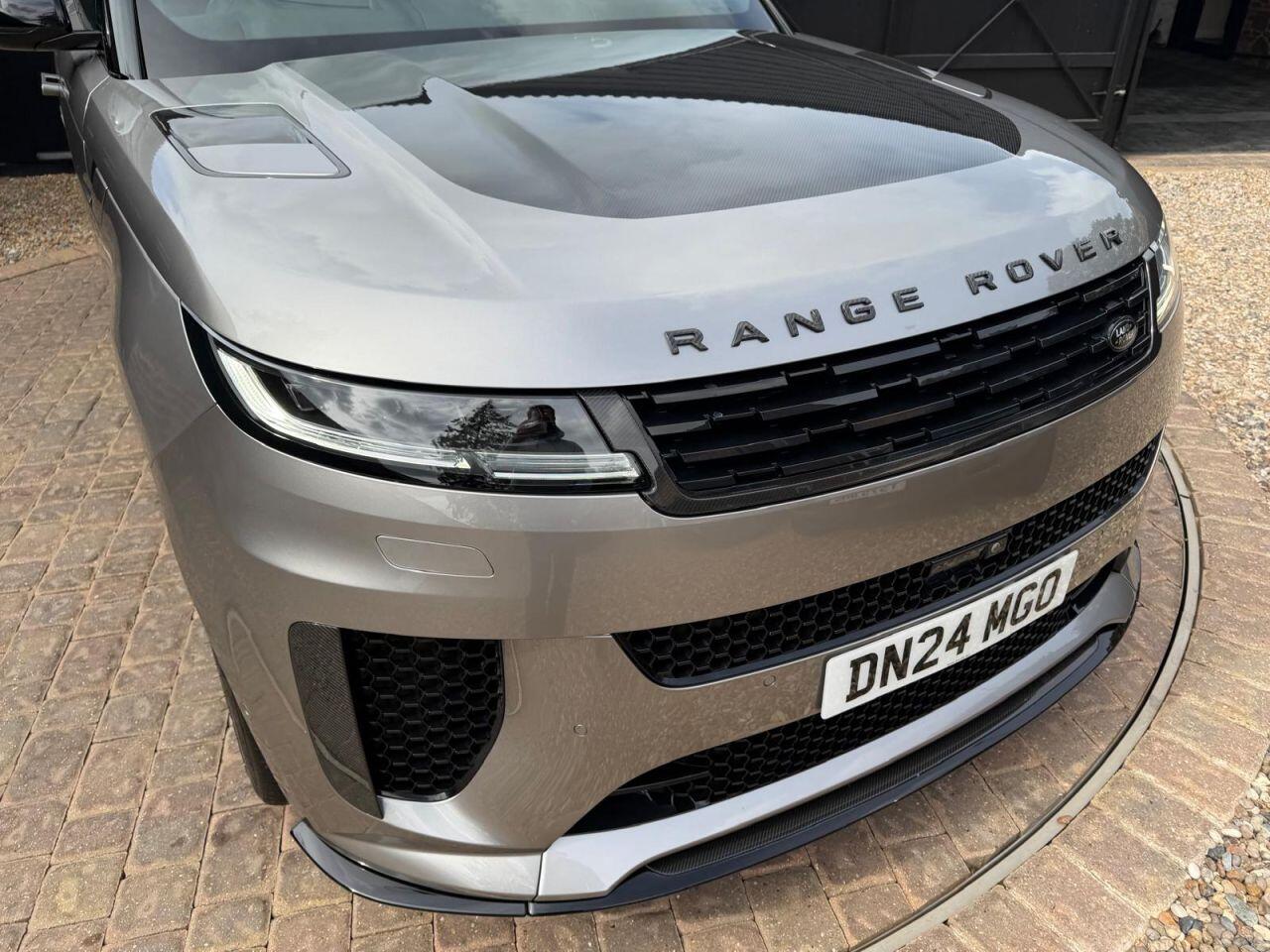 Land Rover Range Rover Sport view 3