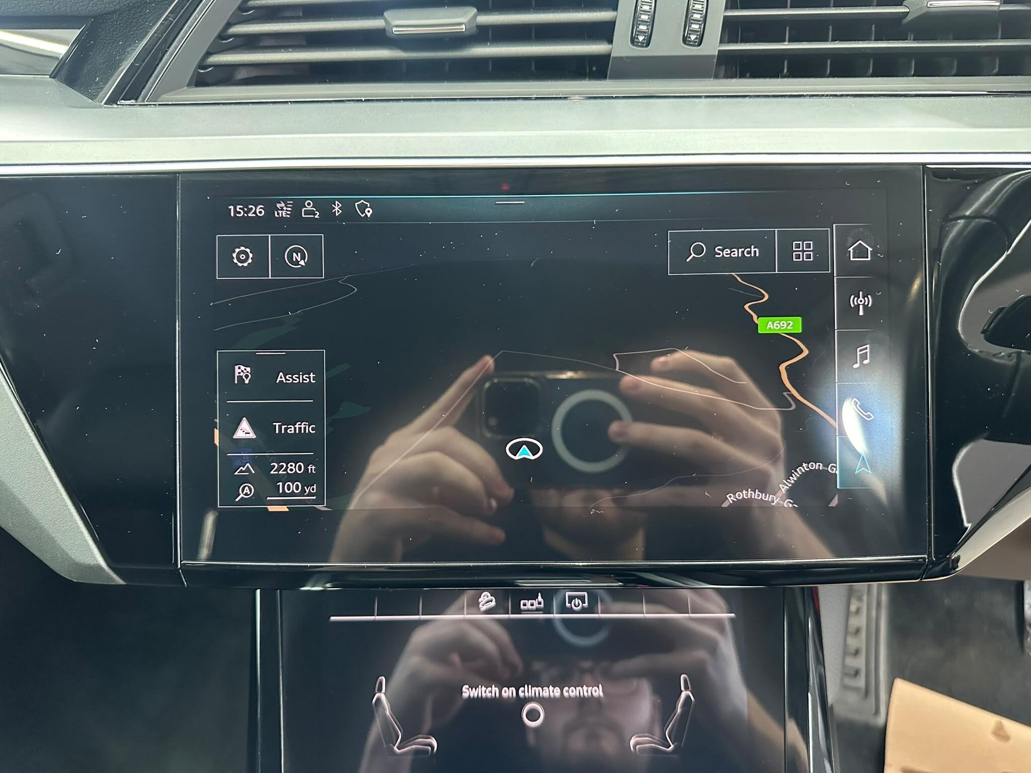 Audi E-Tron view 50