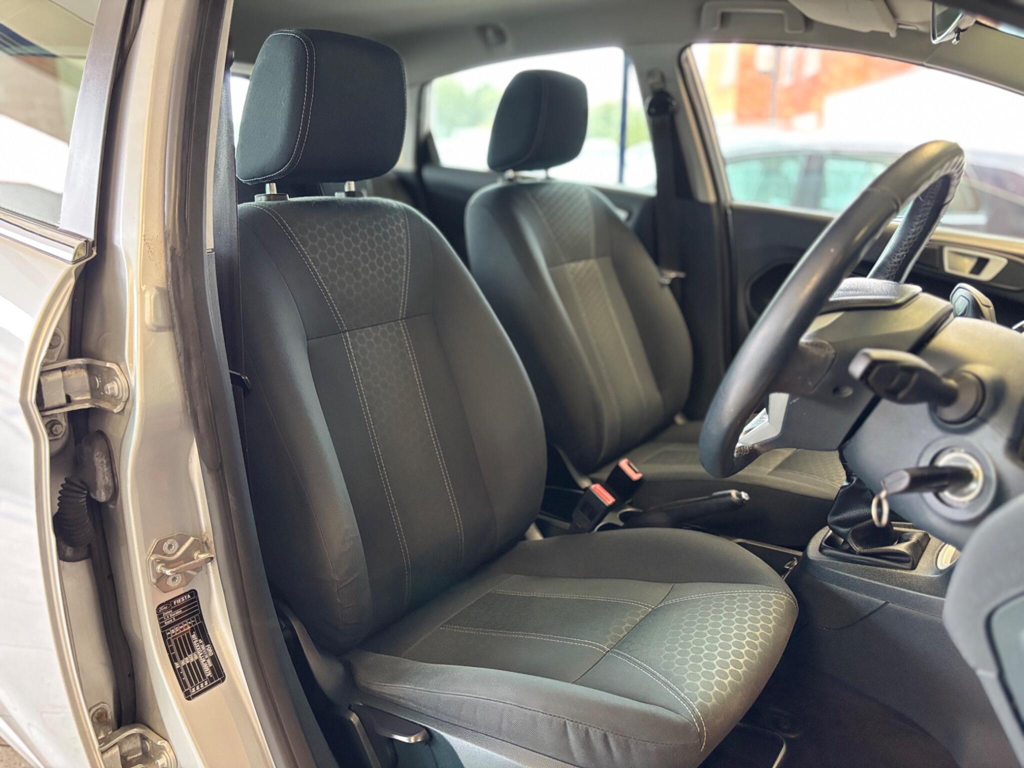 Ford Fiesta view 12
