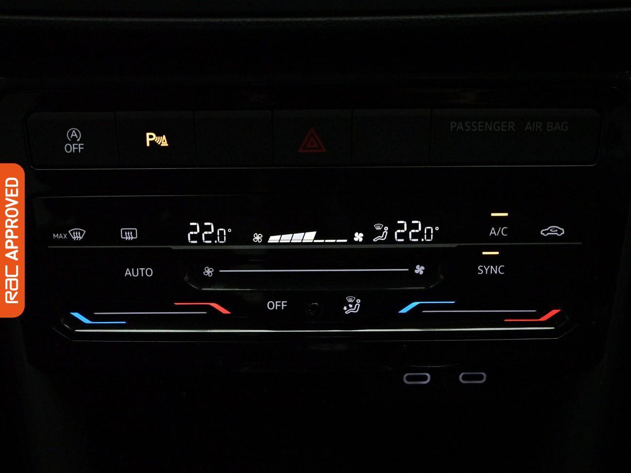 Volkswagen T-Cross view 18