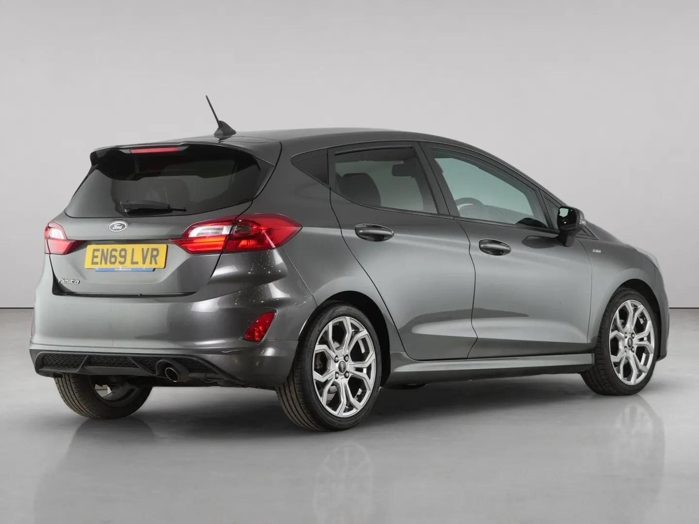 Ford Fiesta view 11