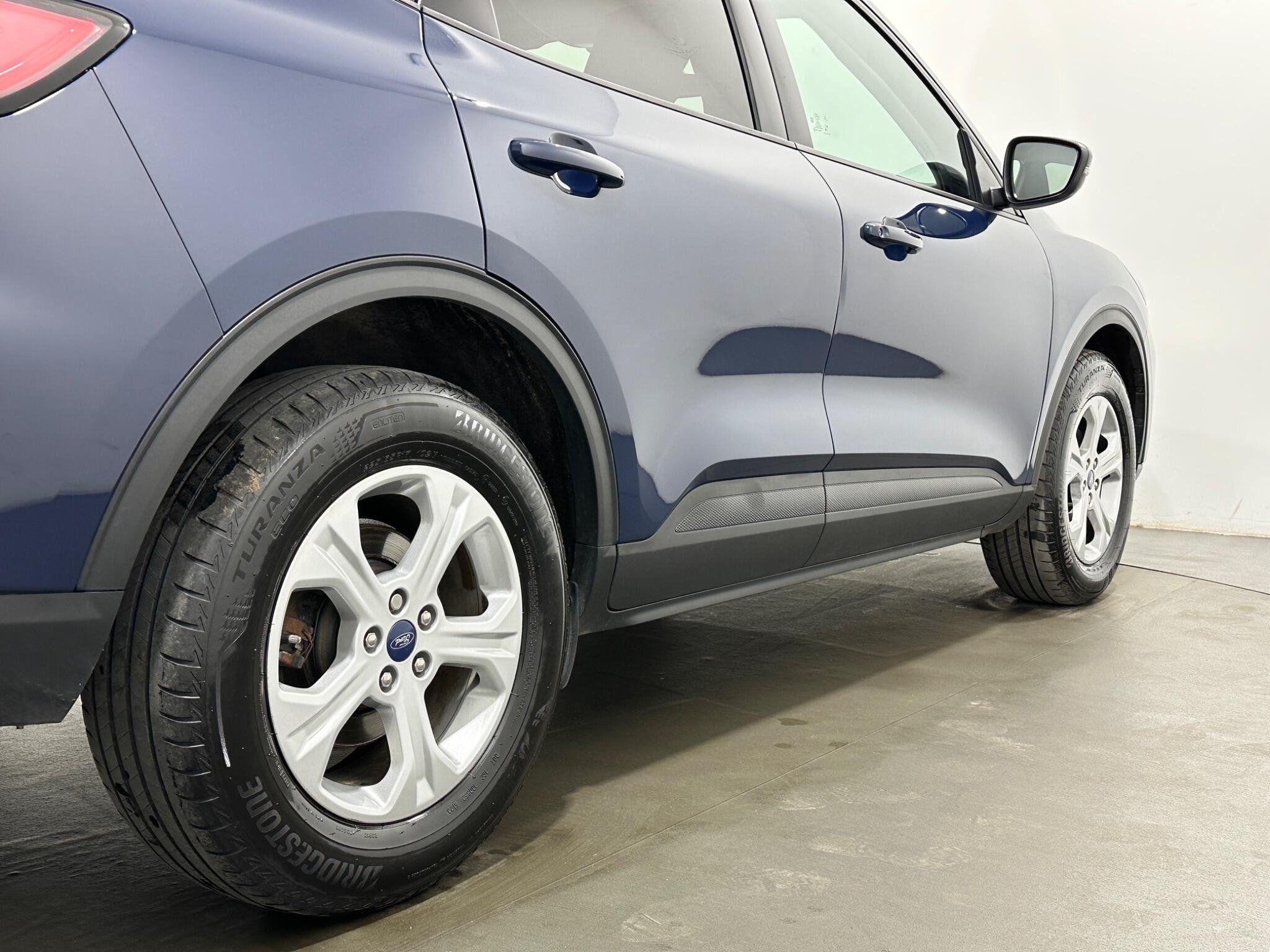 Ford Kuga view 48