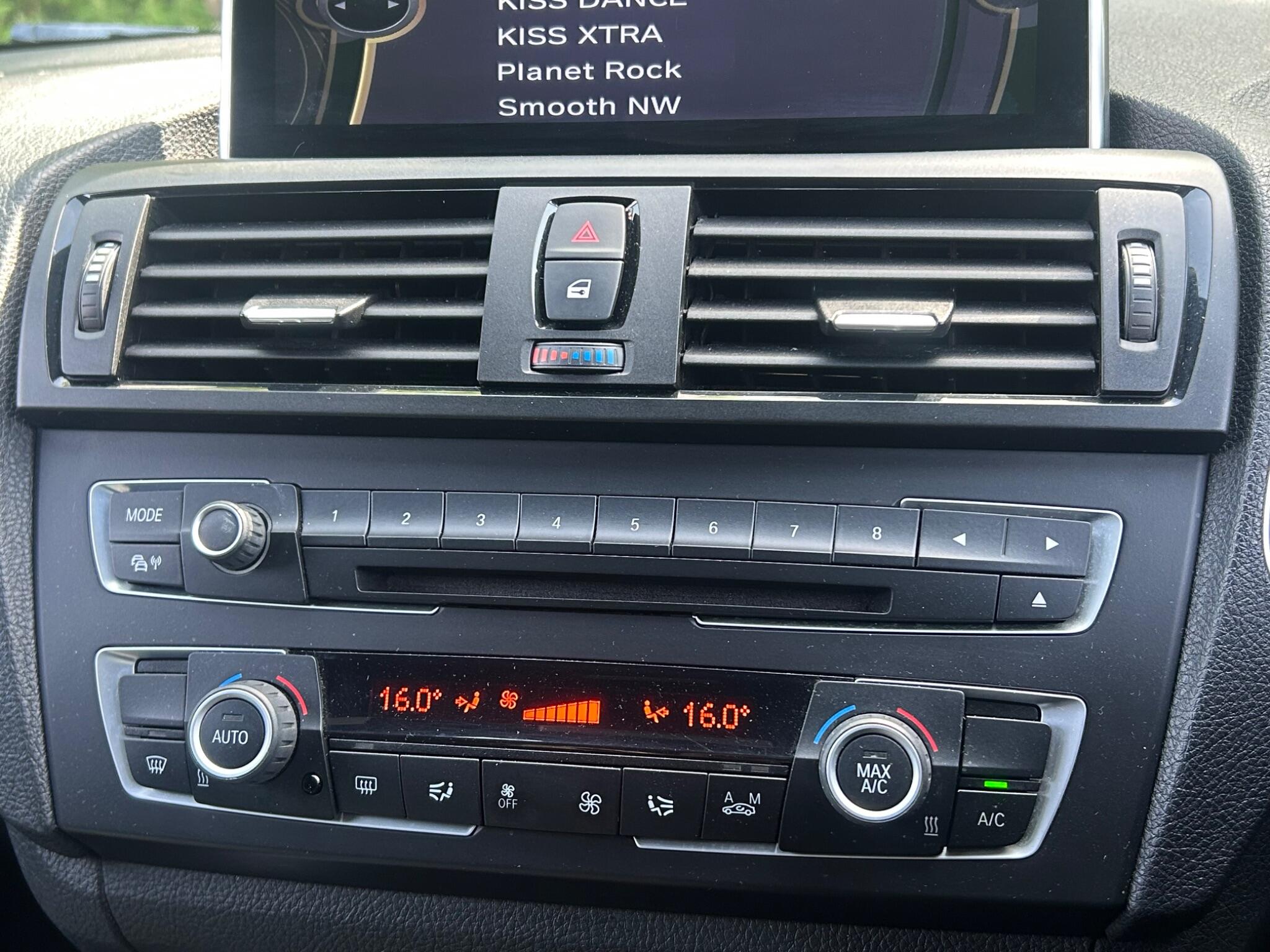 BMW 1 Series view 35