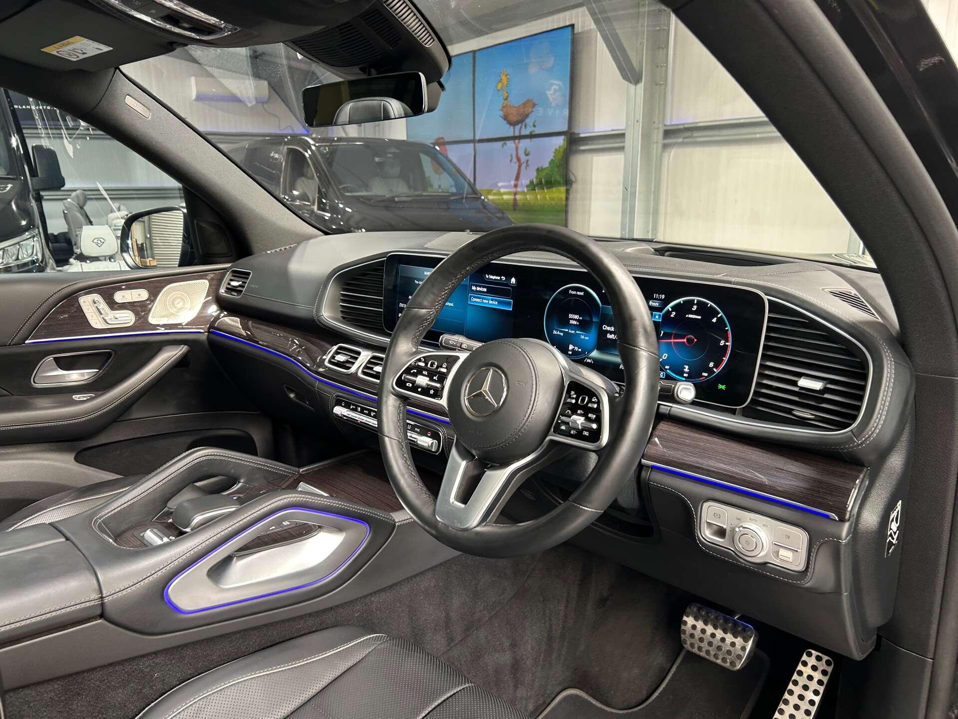 Mercedes-Benz GLS view 23