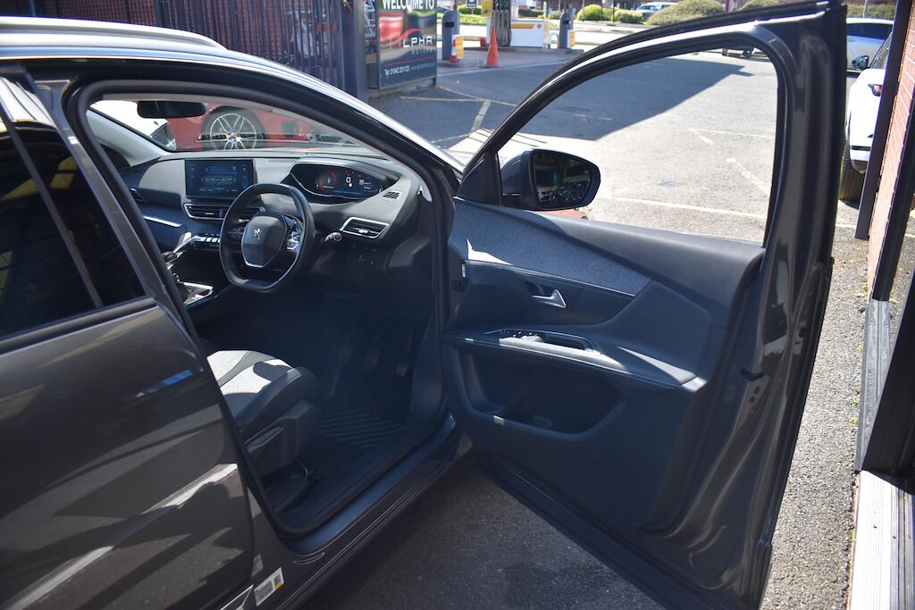 Peugeot 3008 view 25