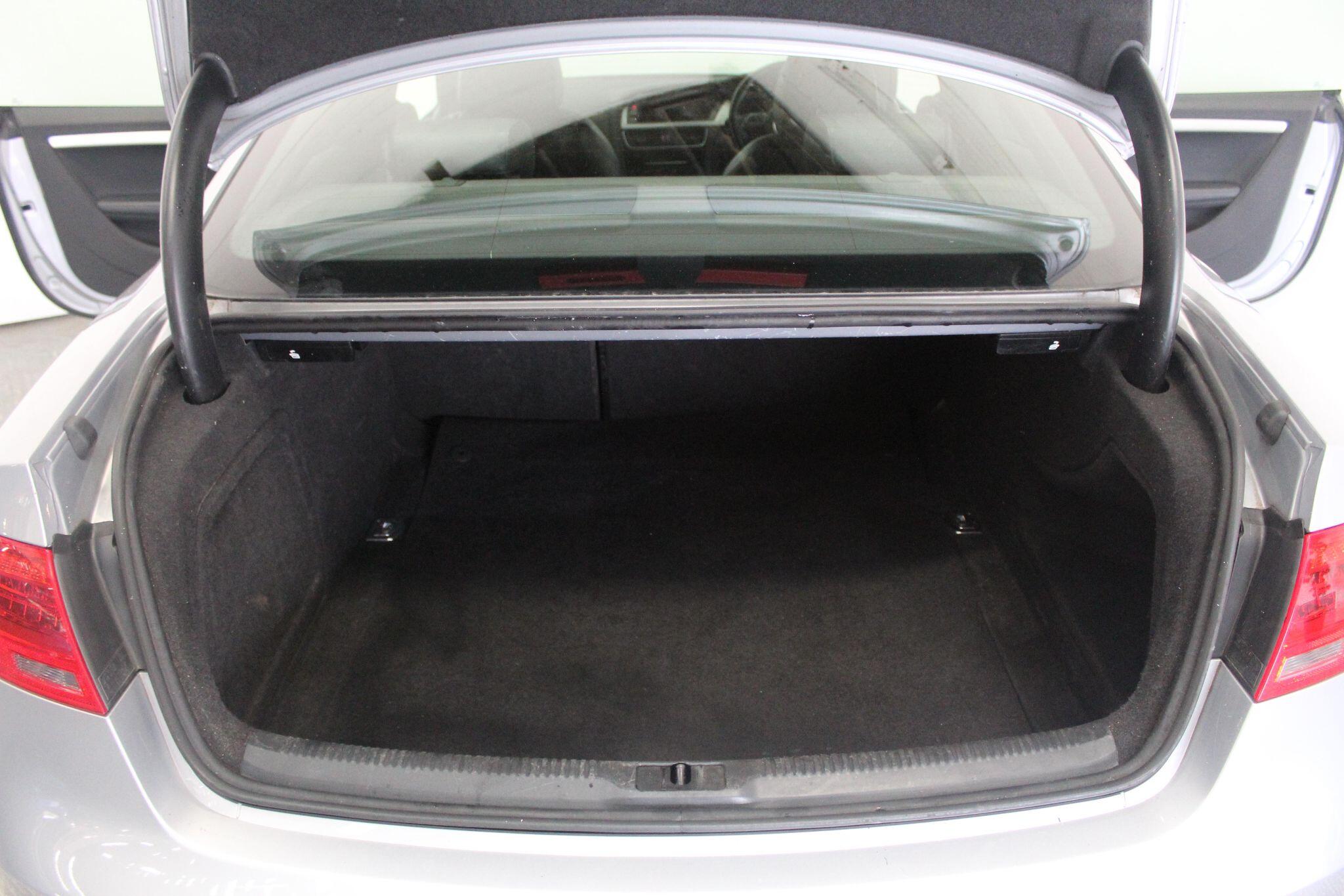 Audi A5 view 24