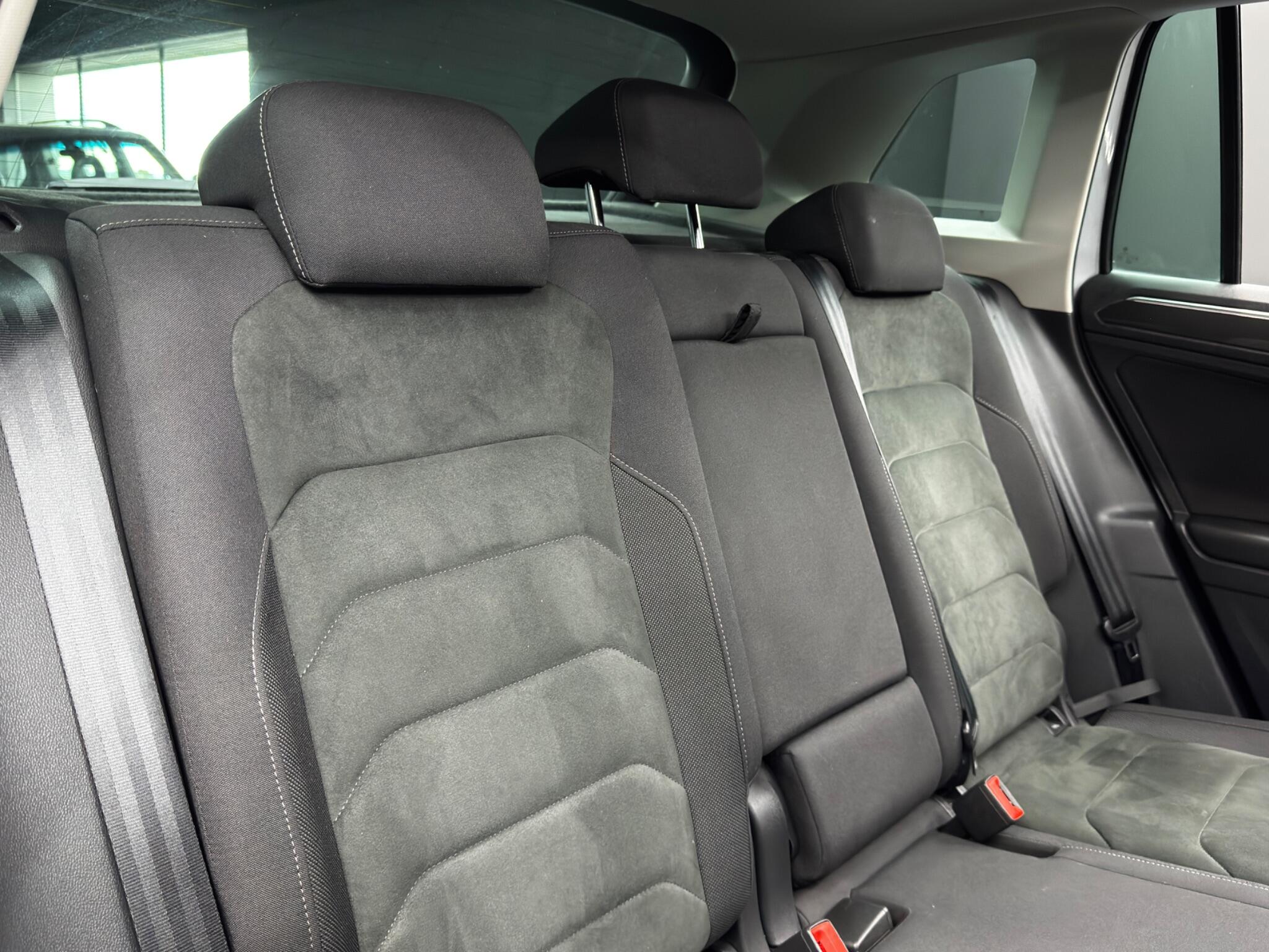 Volkswagen Tiguan view 15