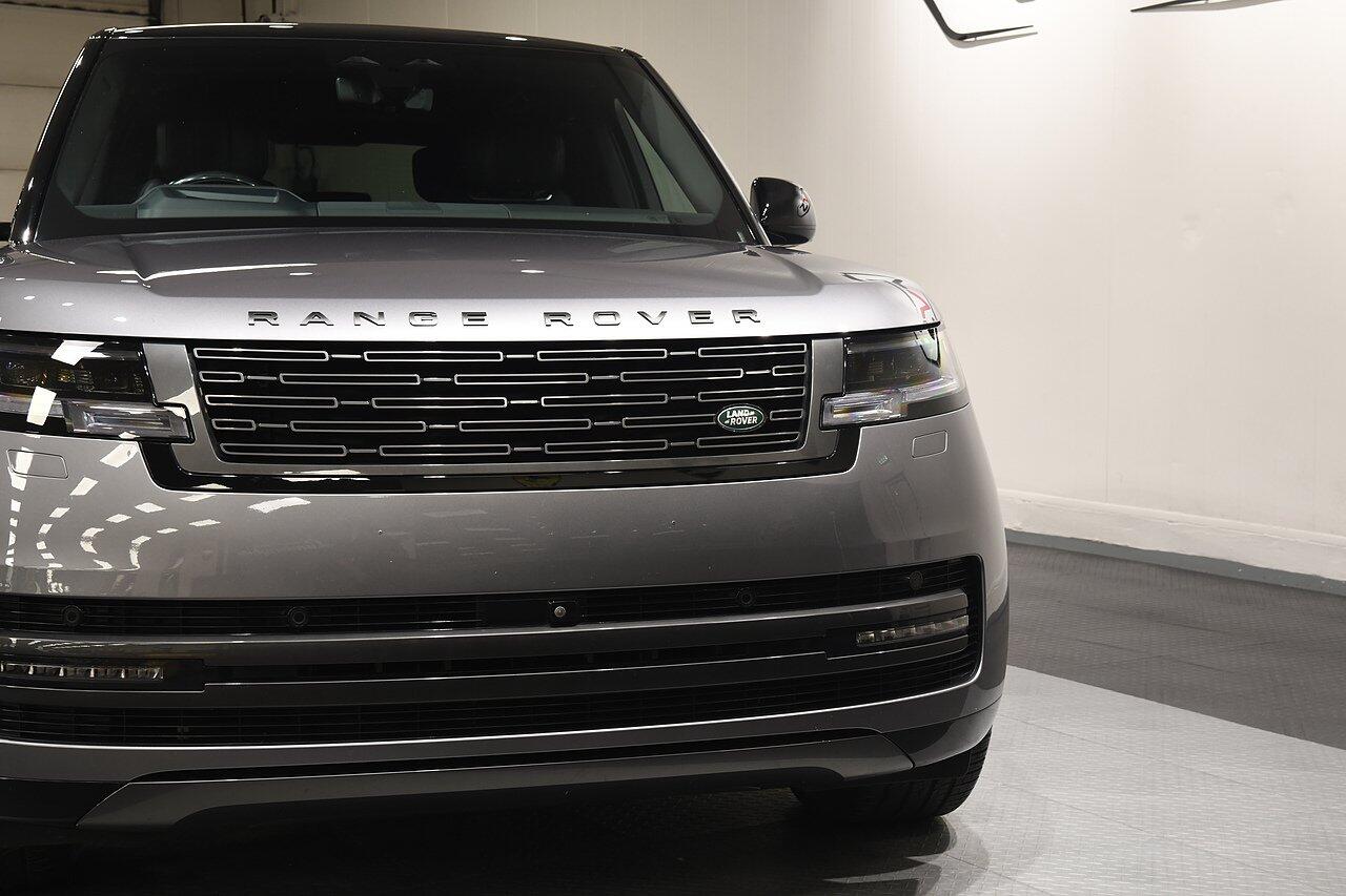 Land Rover Range Rover view 32