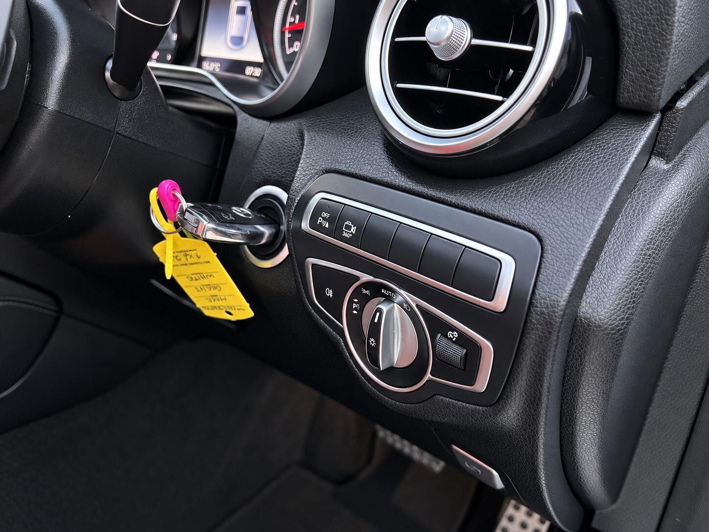 Mercedes-Benz GLC view 39
