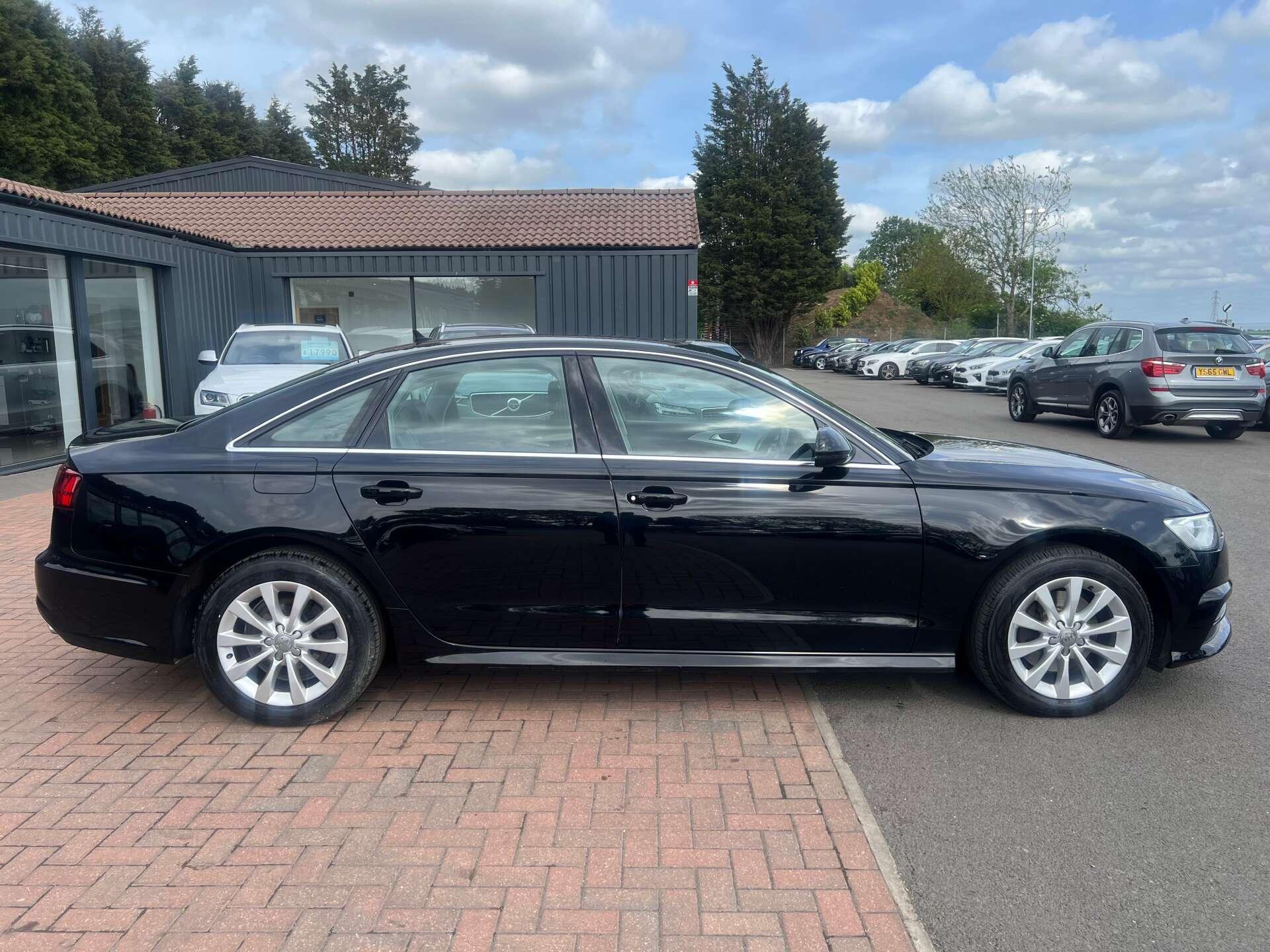 Audi A6 view 6