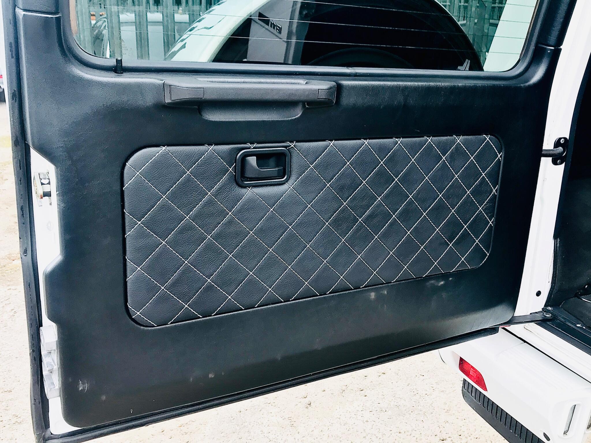 Mercedes-Benz G Class view 52