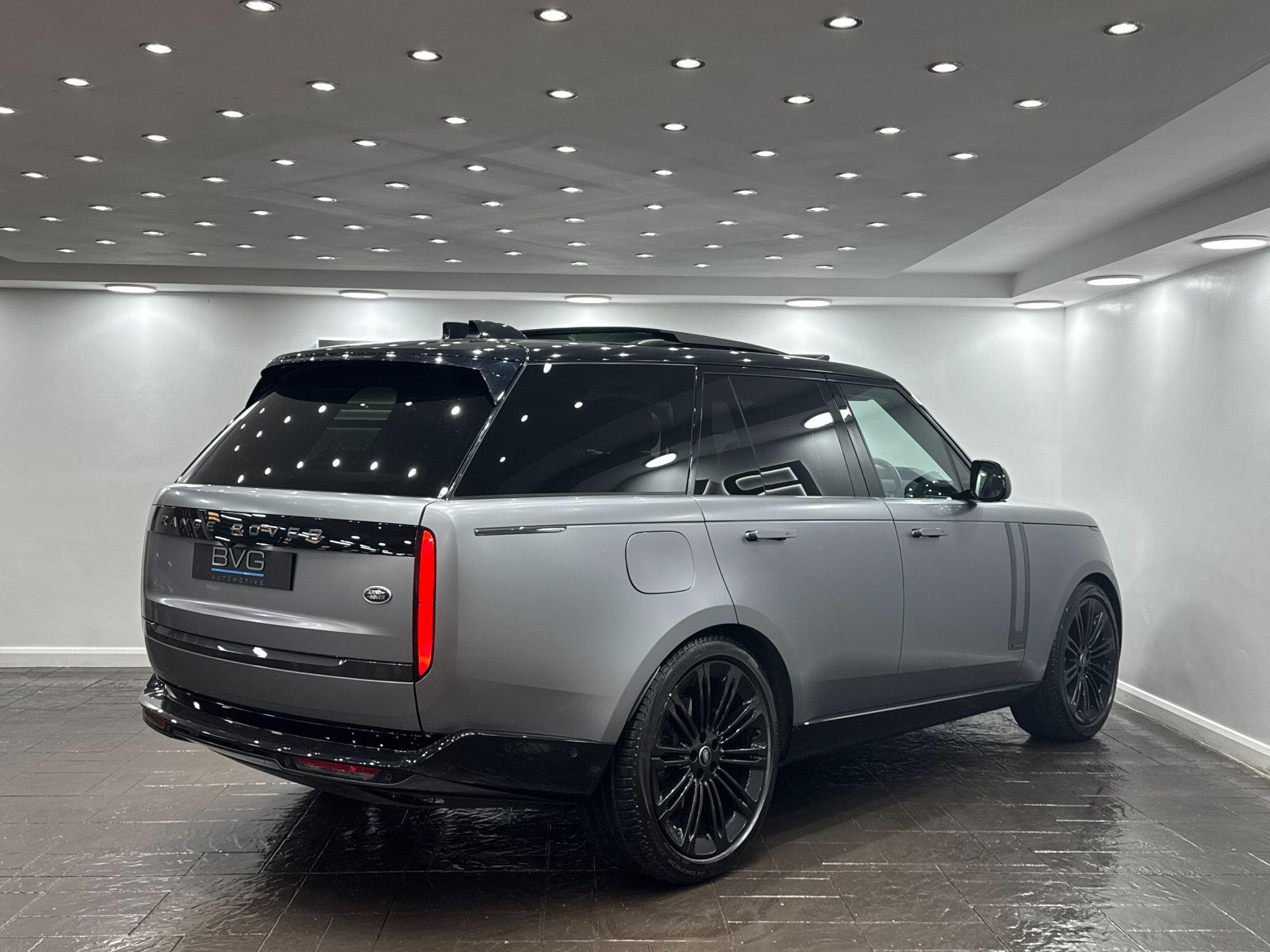Land Rover Range Rover view 11