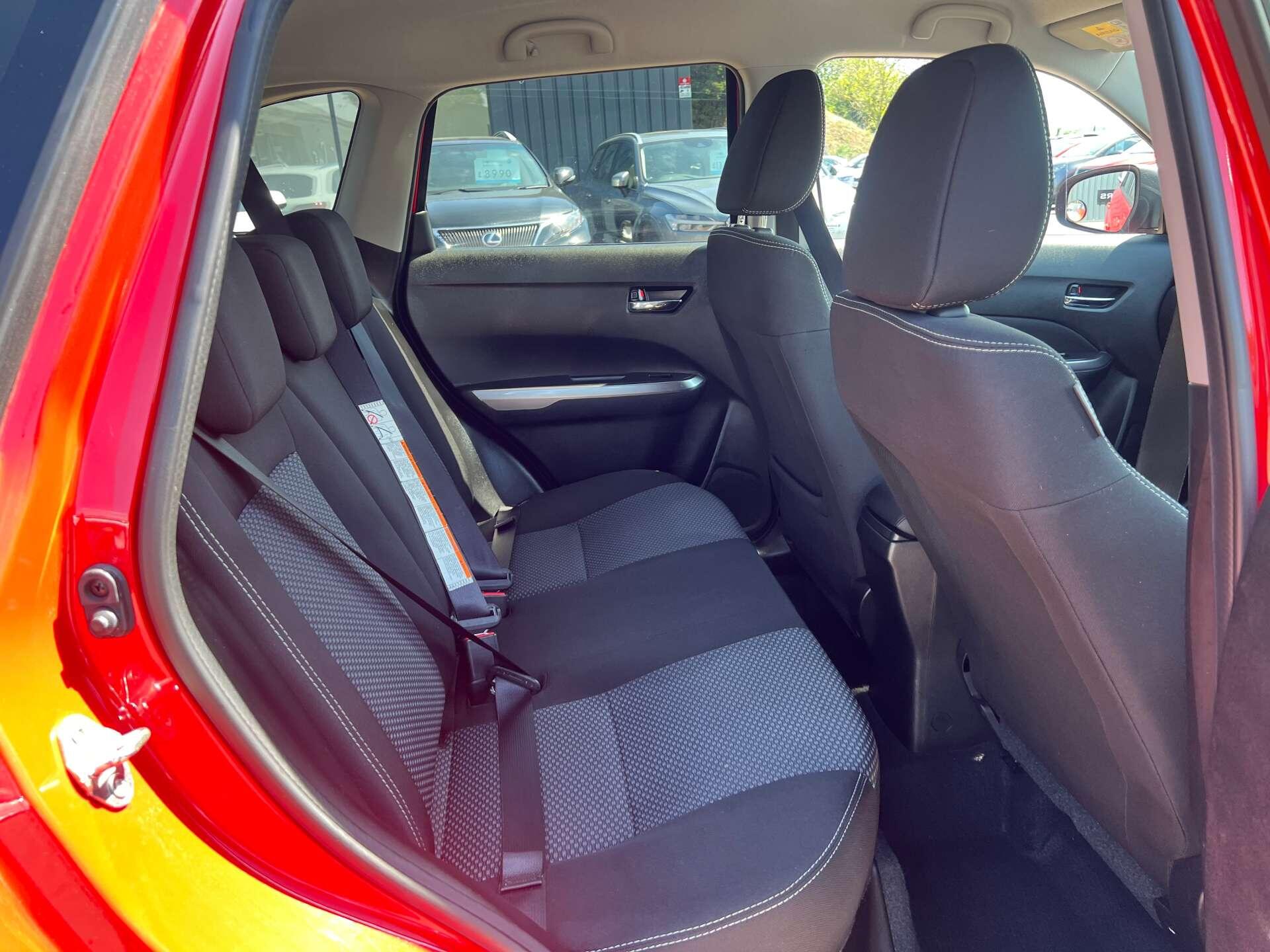 Suzuki Vitara view 30