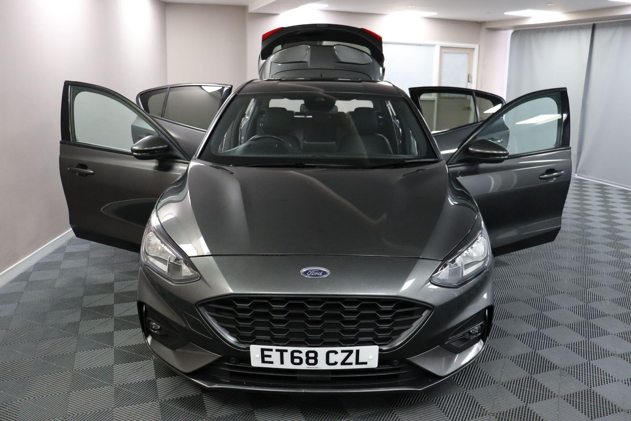Ford Focus view 7