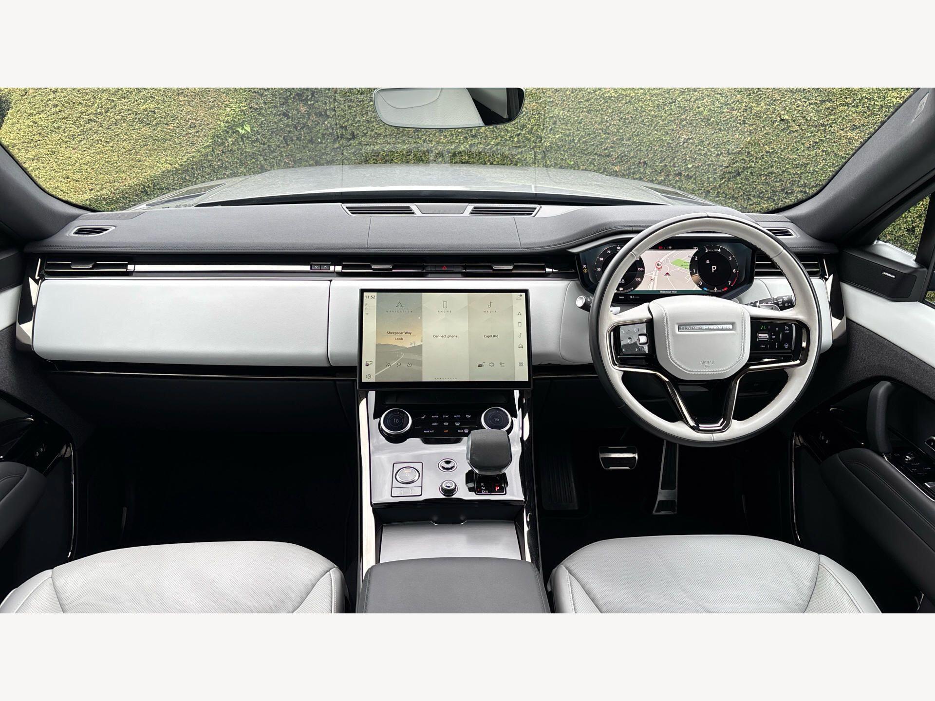Land Rover Range Rover Sport view 11