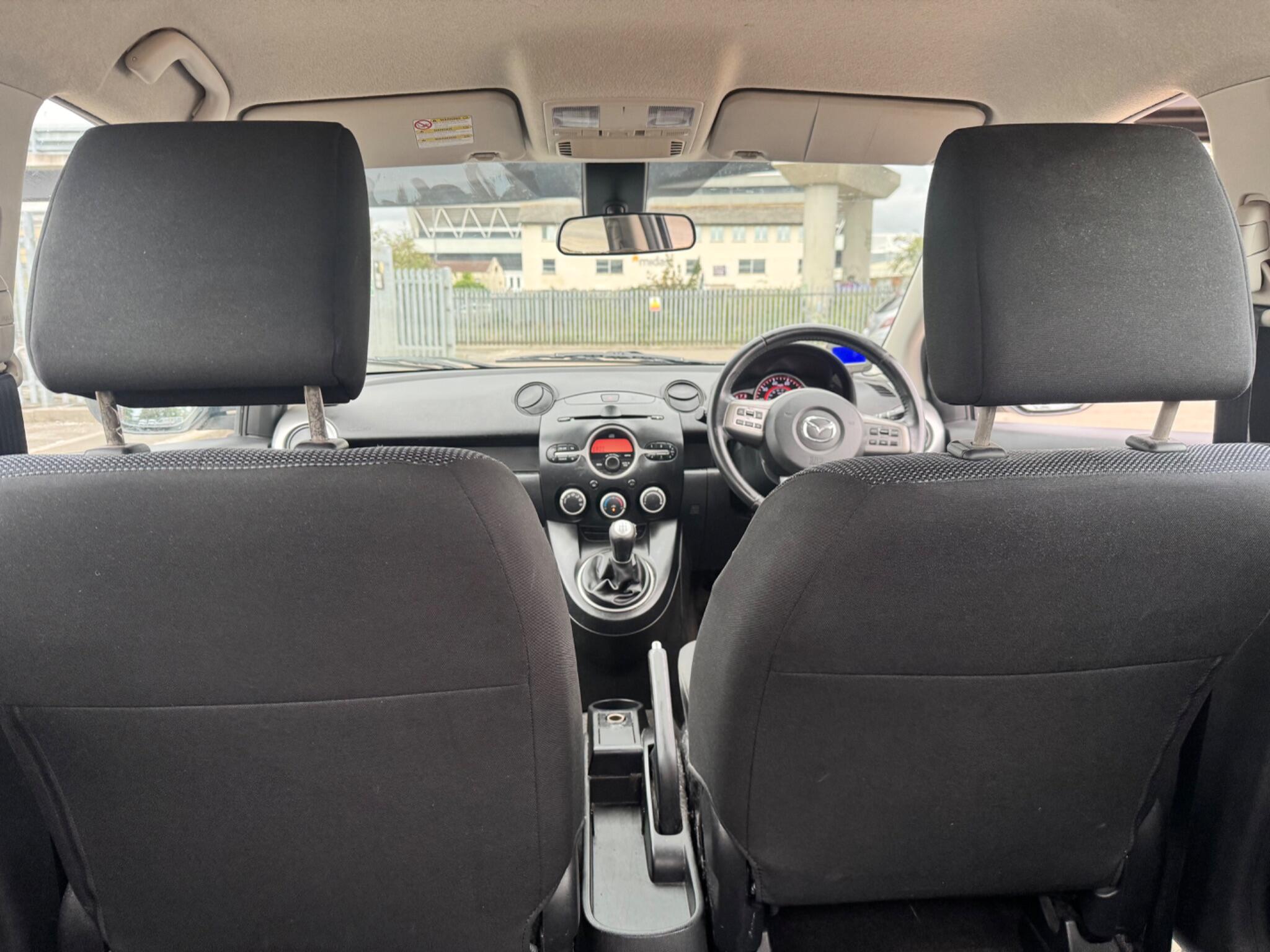 Mazda Mazda2 view 46