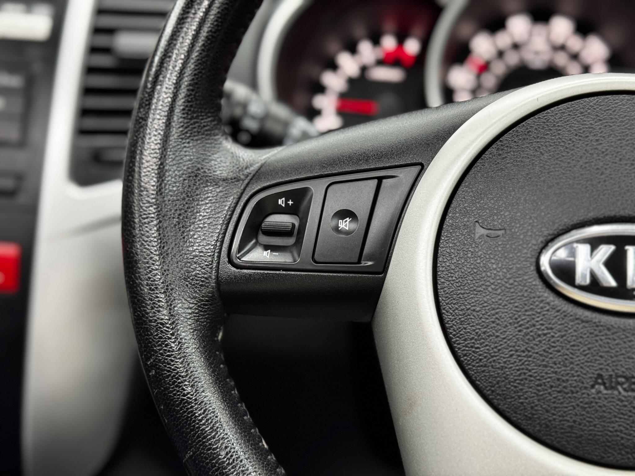 Kia Venga view 20