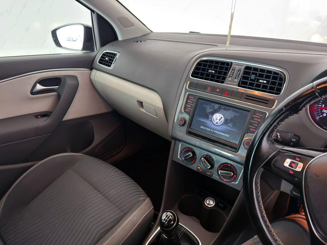 Volkswagen Polo view 15