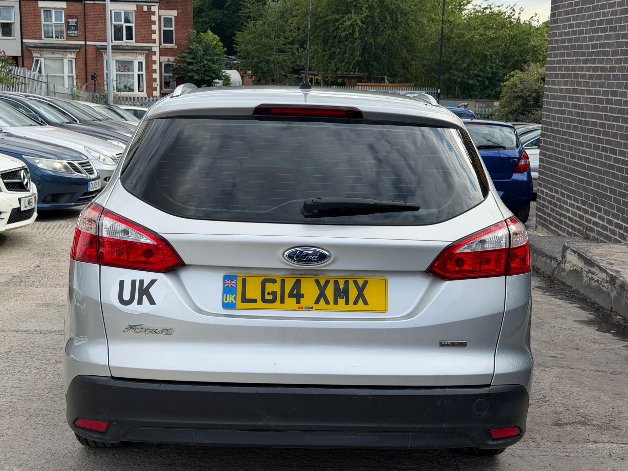 Ford Focus view 5