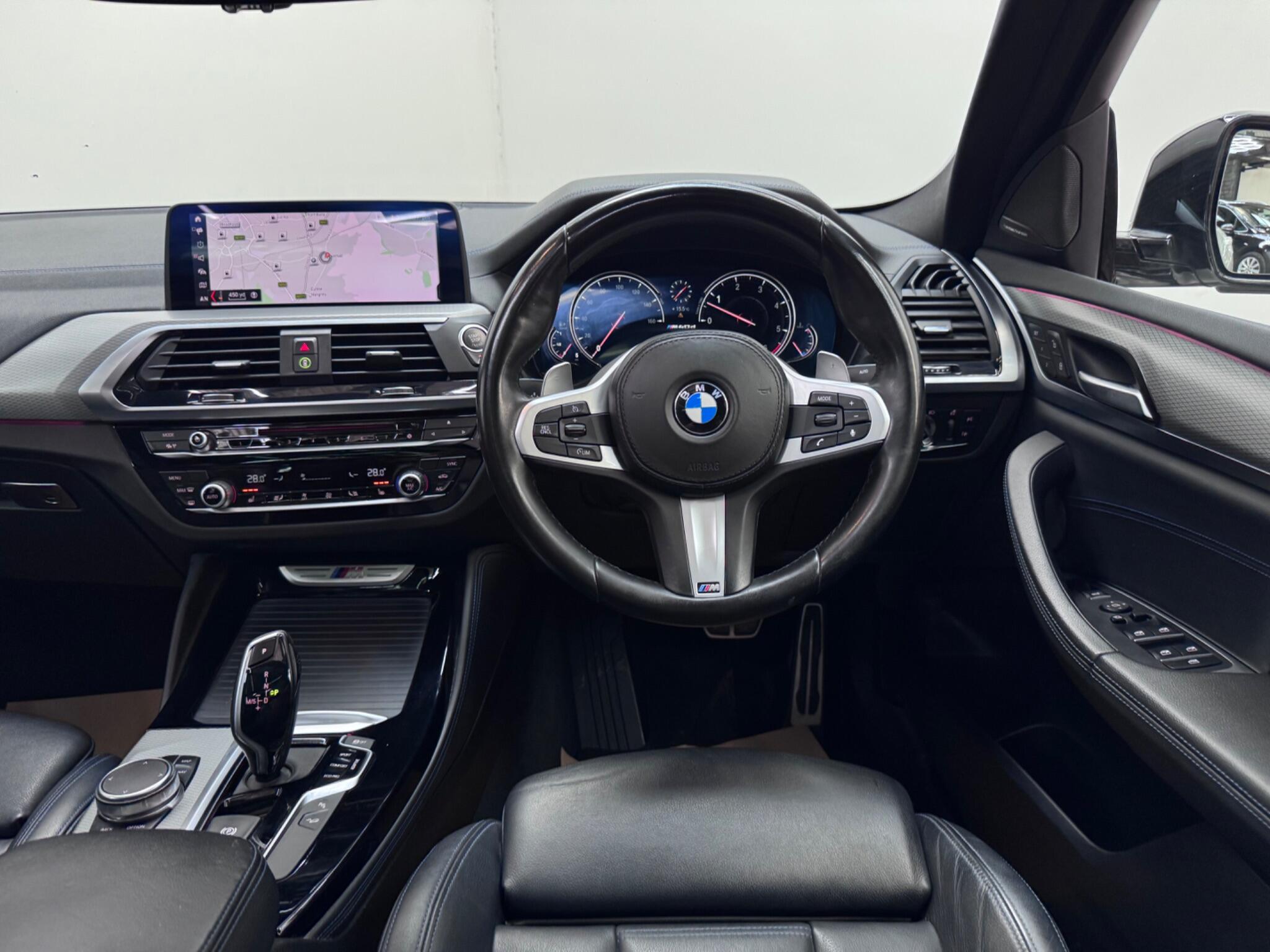BMW X4 view 21