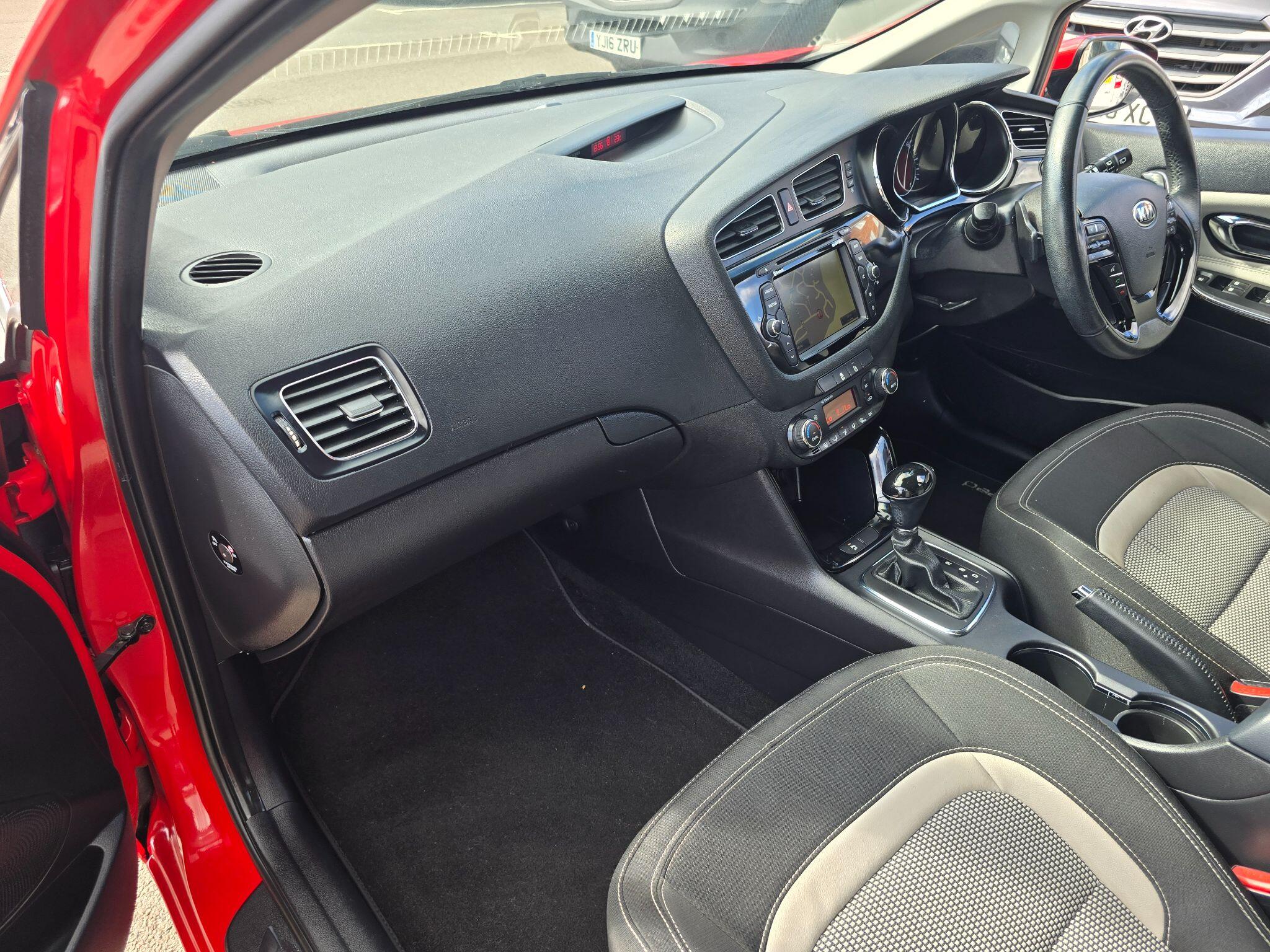 Kia Ceed view 37