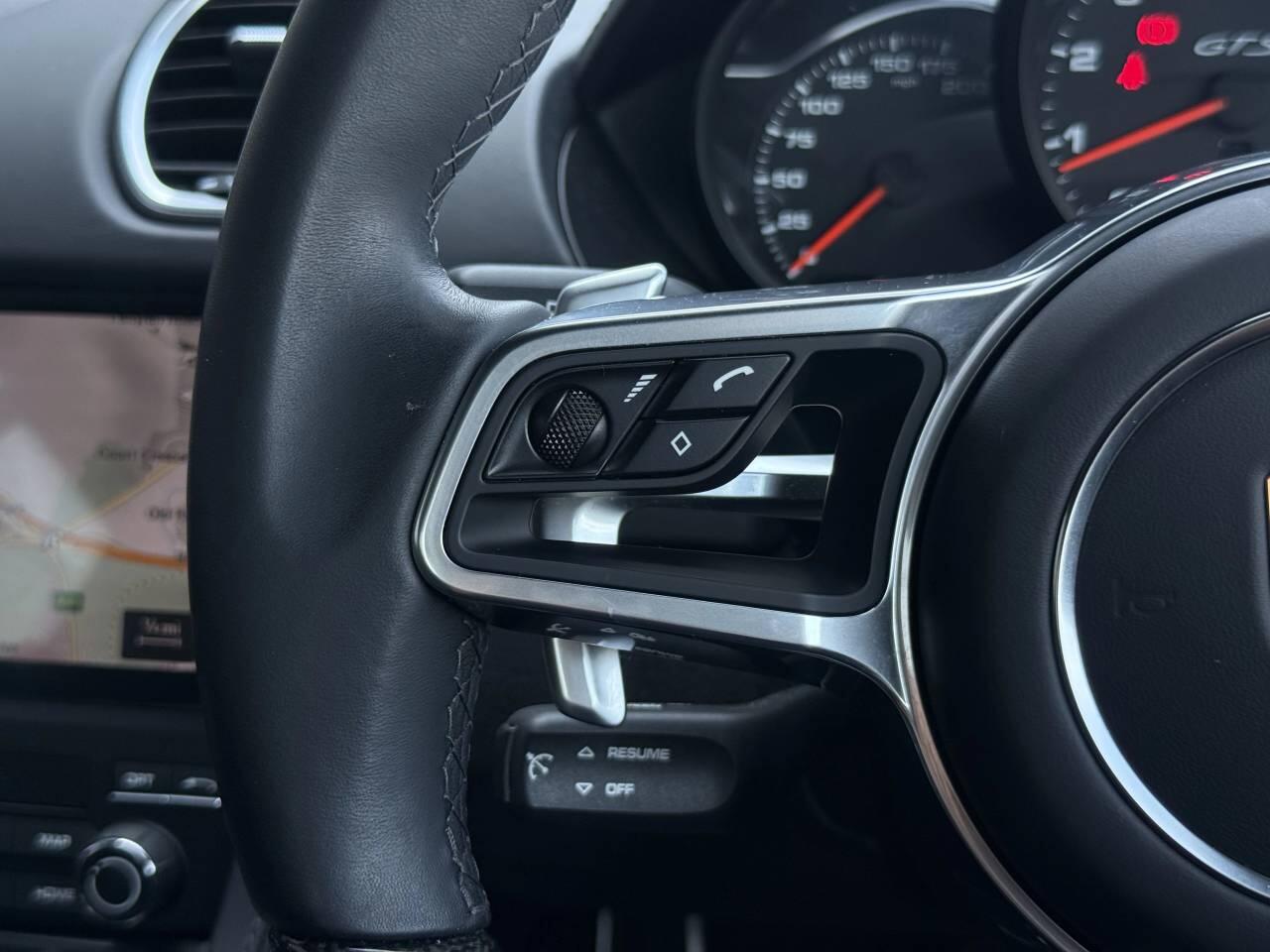Porsche Cayman view 22