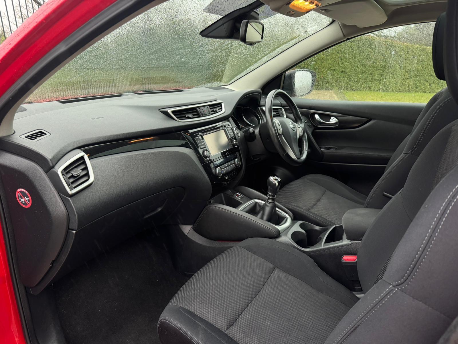 2015 Nissan Qashqai image 21