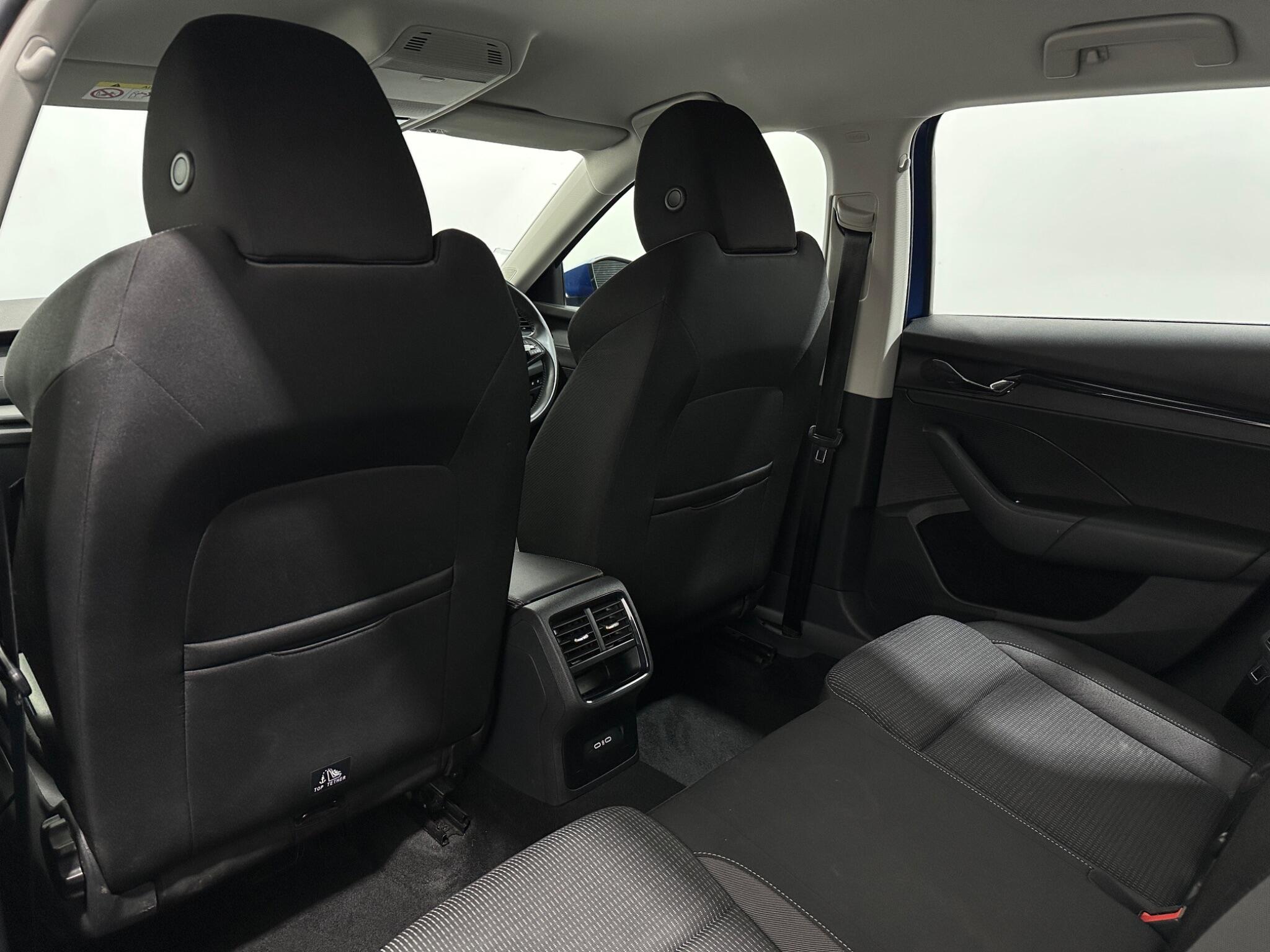 Skoda Octavia view 37