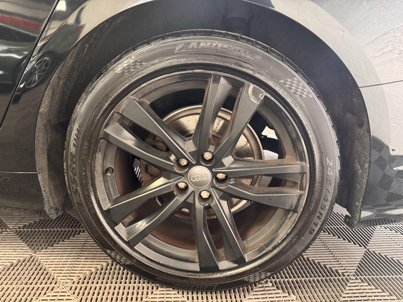 Audi A6 view 25