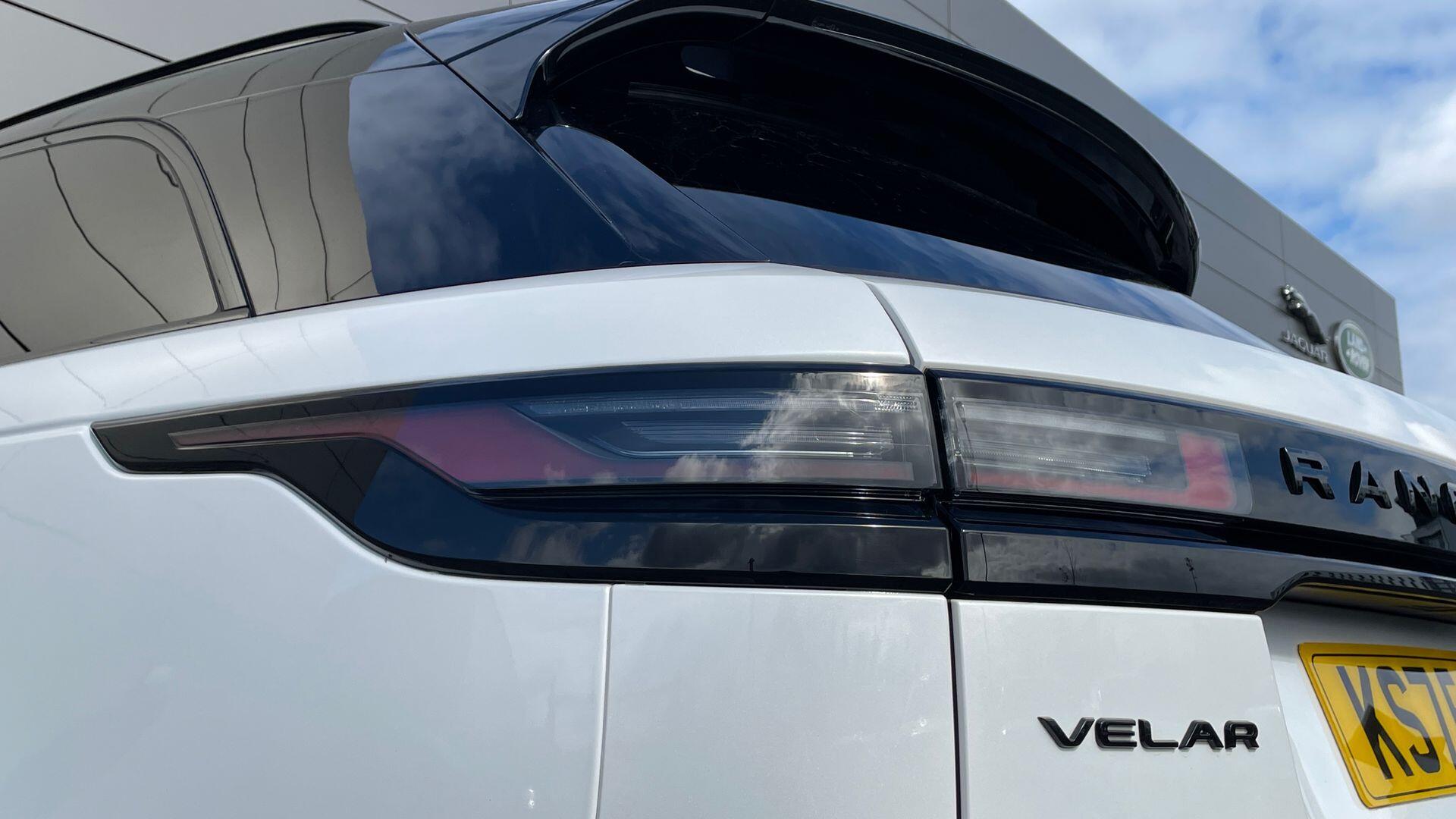 Land Rover Range Rover Velar view 19