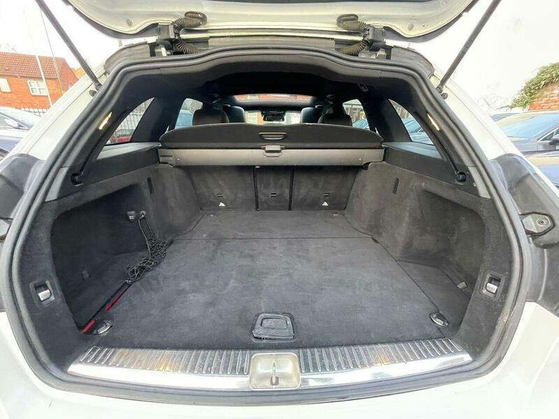 2016 Mercedes-Benz C Class image 48