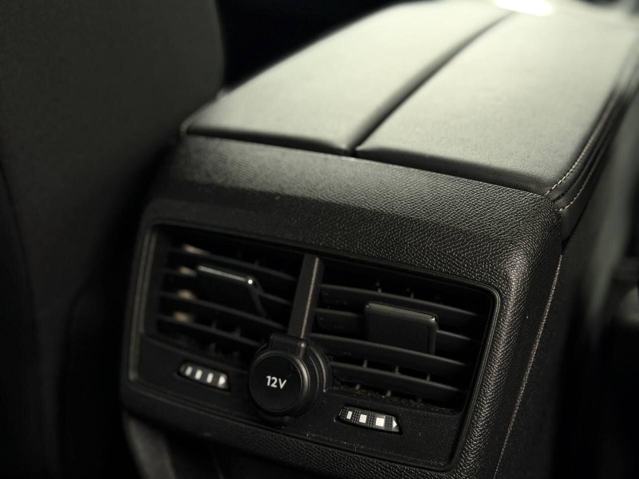 Peugeot 3008 view 22