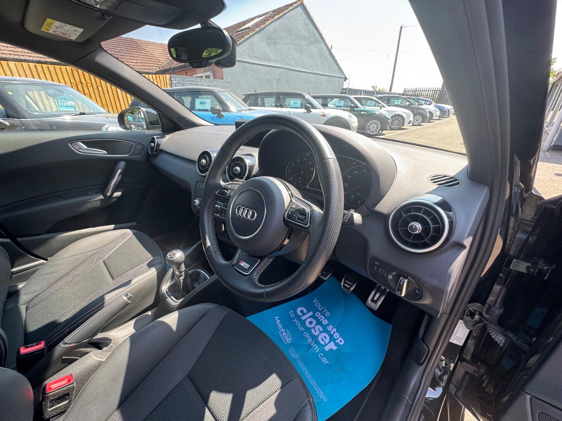 Audi A1 view 22