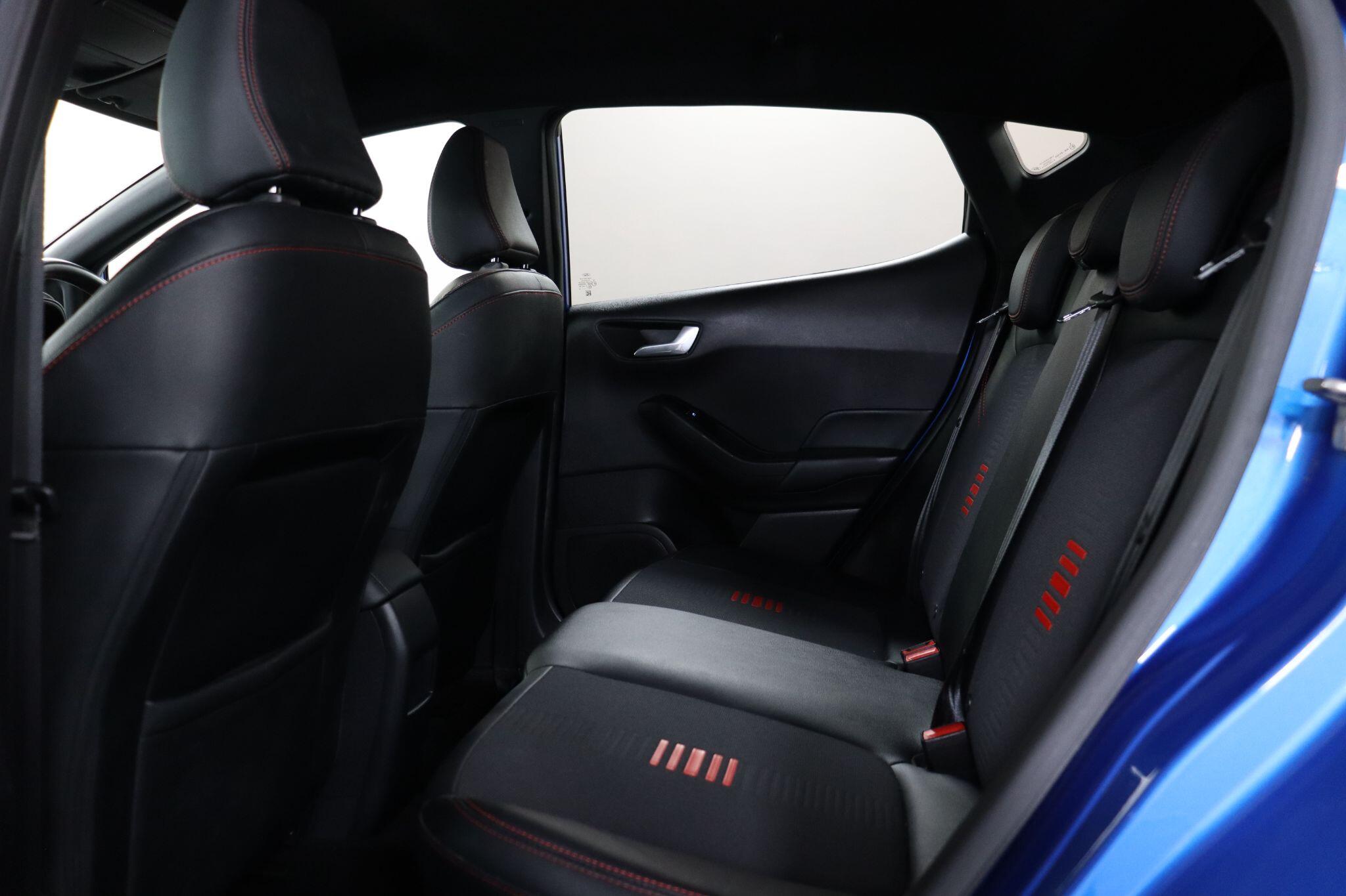 Ford Fiesta view 42