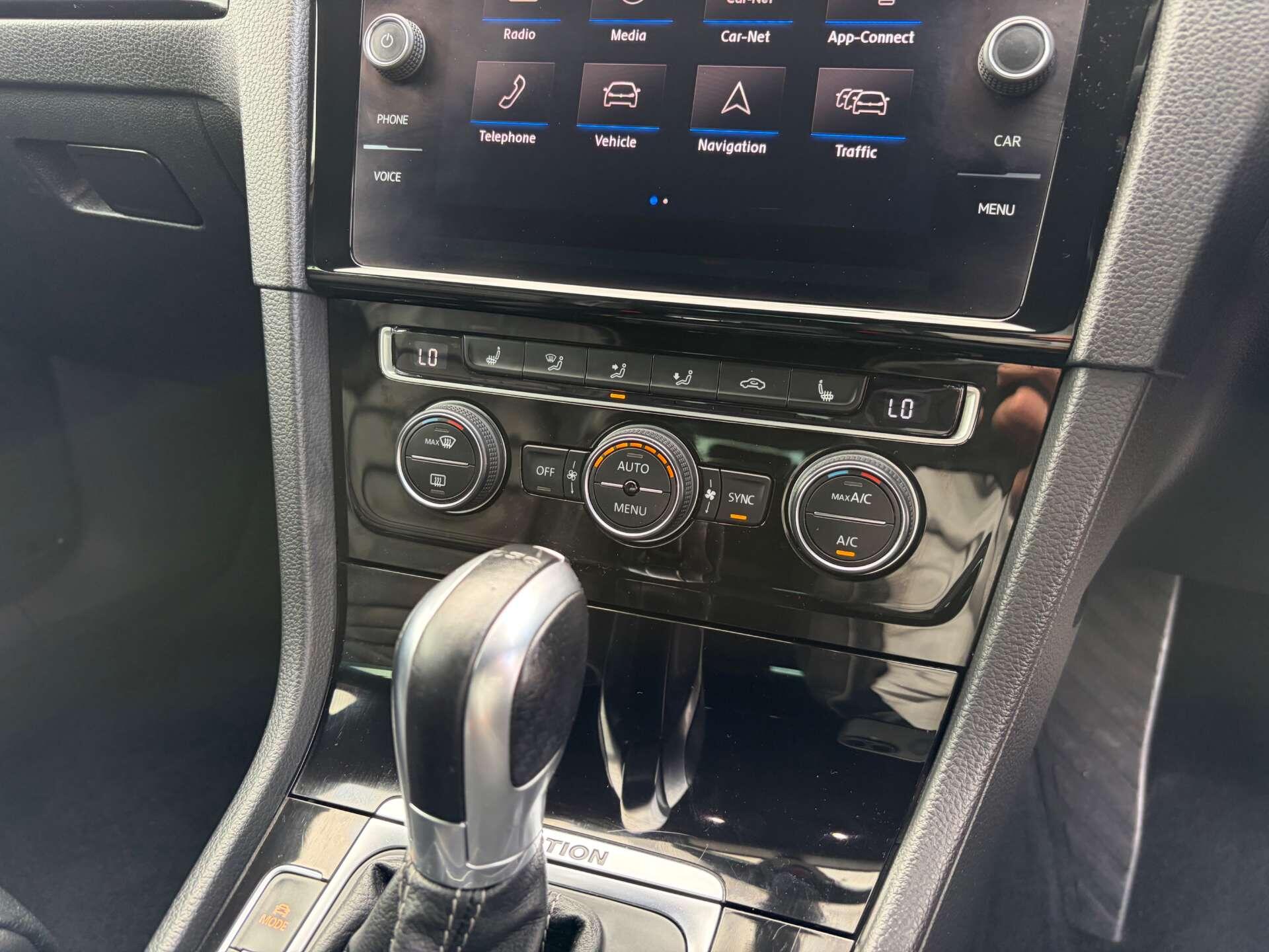 Volkswagen Golf view 41