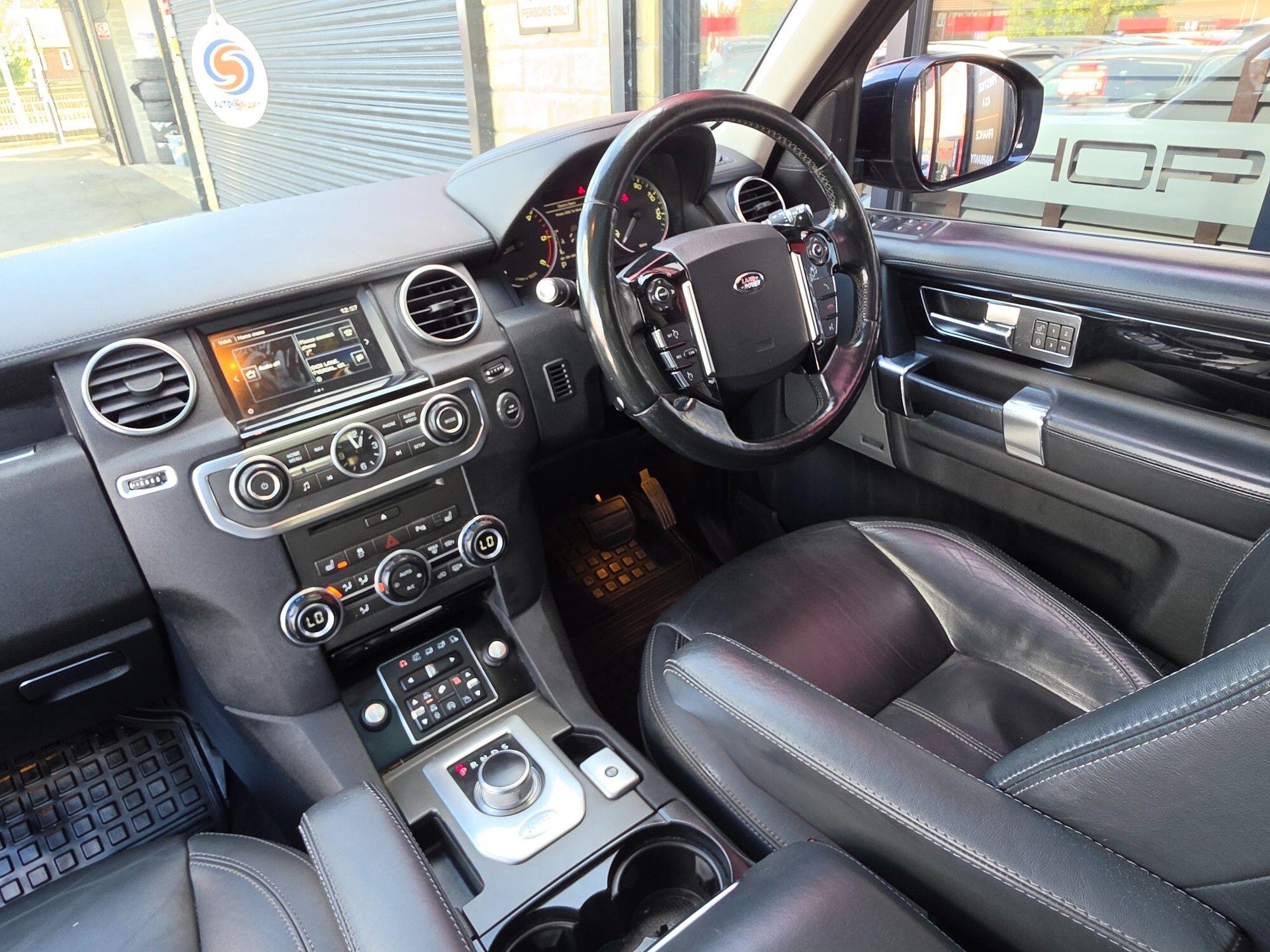 Land Rover Discovery view 40