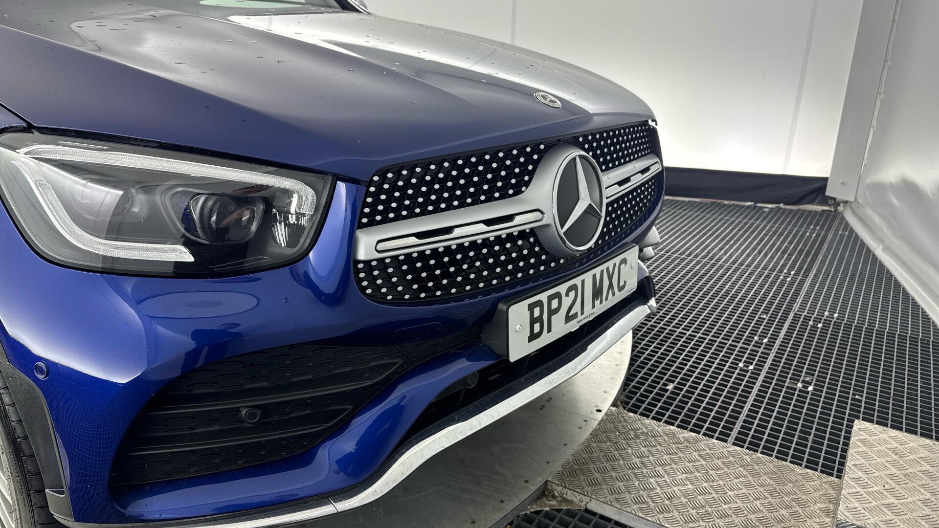Mercedes-Benz GLC view 26