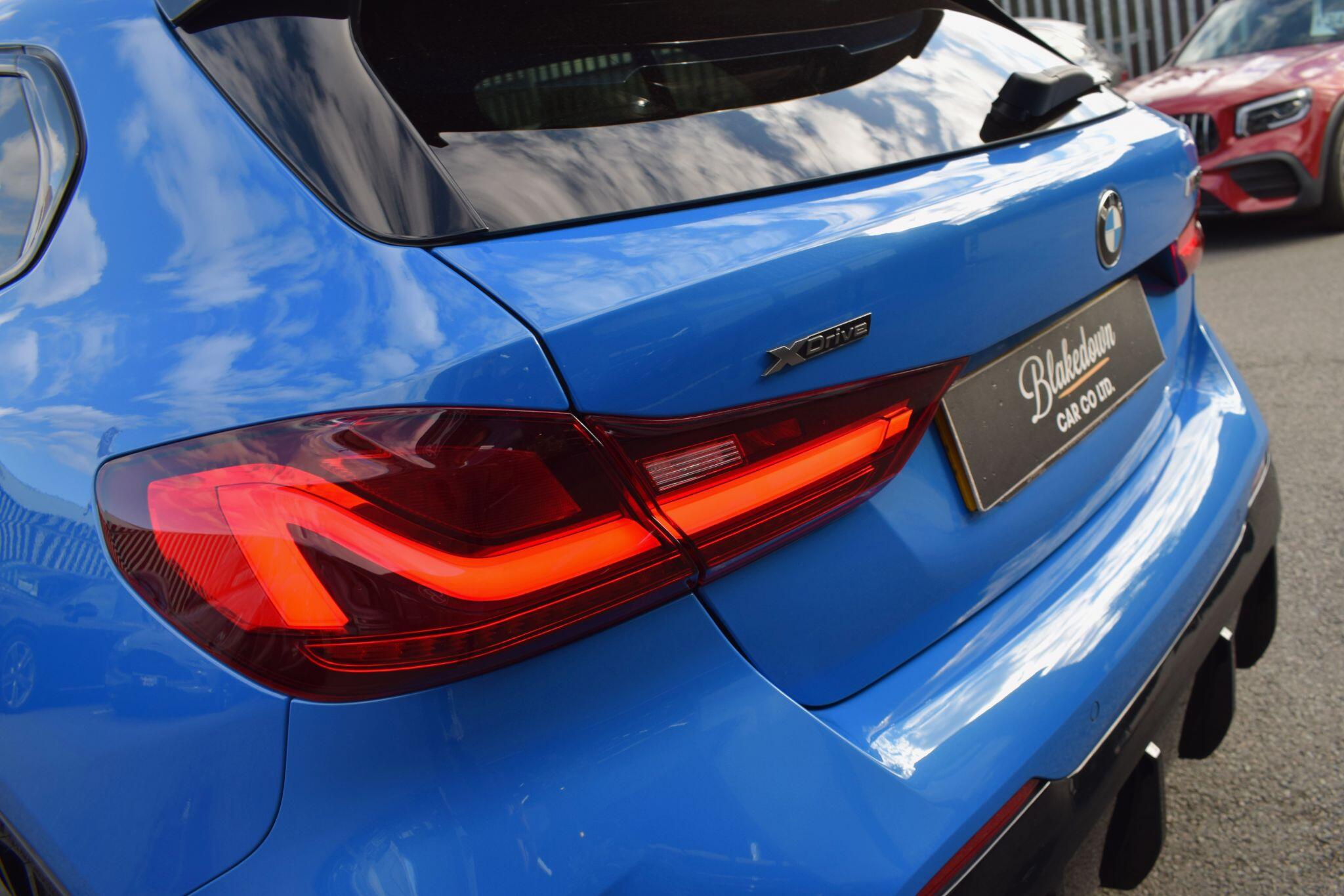 BMW 1 Series view 37
