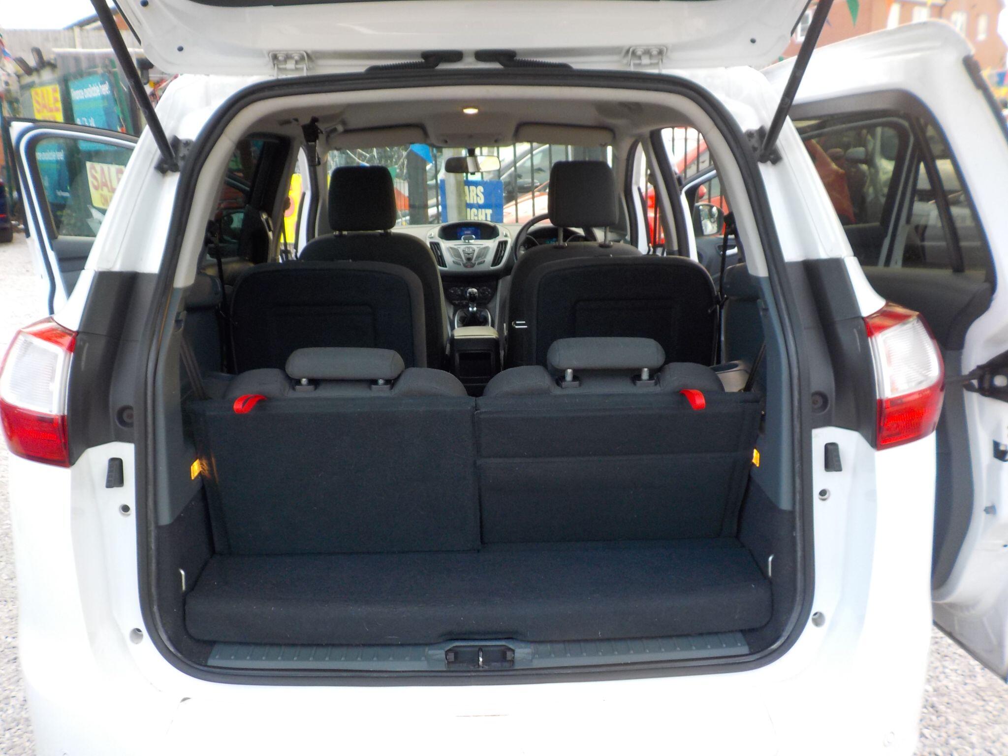 Ford Grand C-Max 1.6 TDCi Zetec Euro 5 5dr