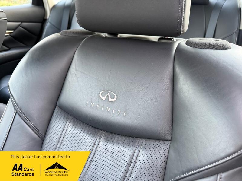 2012 Infiniti M 3.5 35h V6 GT Premium Auto Euro 5 (s/s) 4dr • 7,481 miles image 46