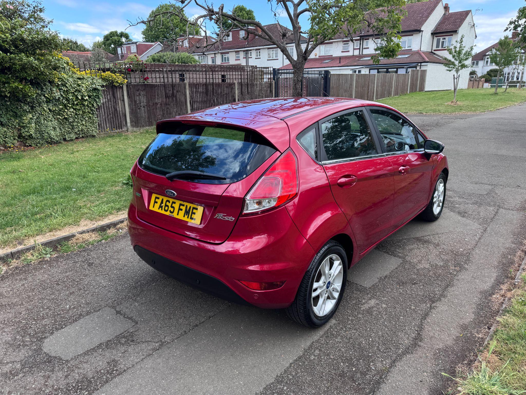 2016 Ford Fiesta image 8