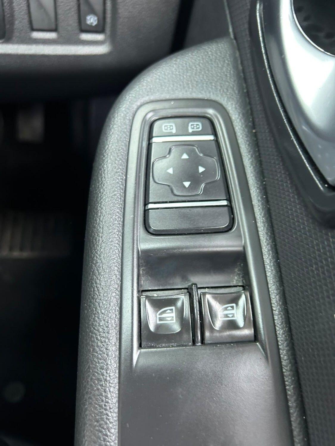 Renault Clio view 21
