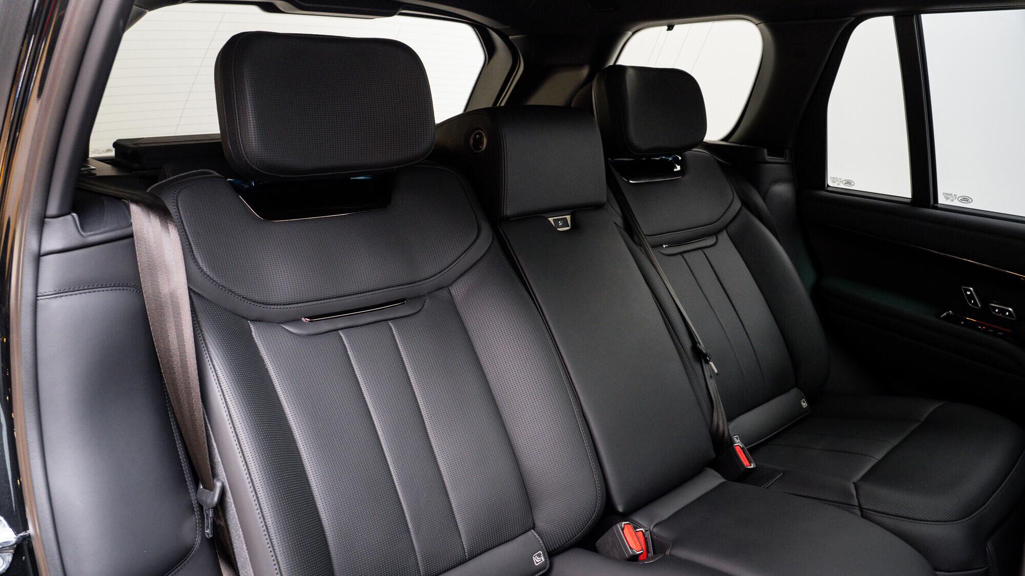 Land Rover Range Rover view 18