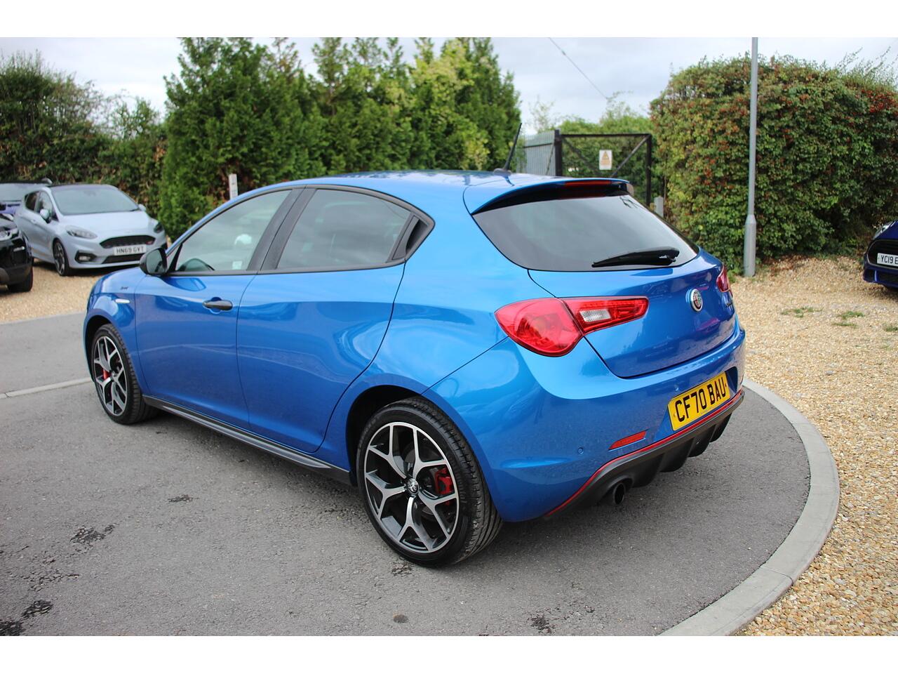 Alfa Romeo Giulietta view 8
