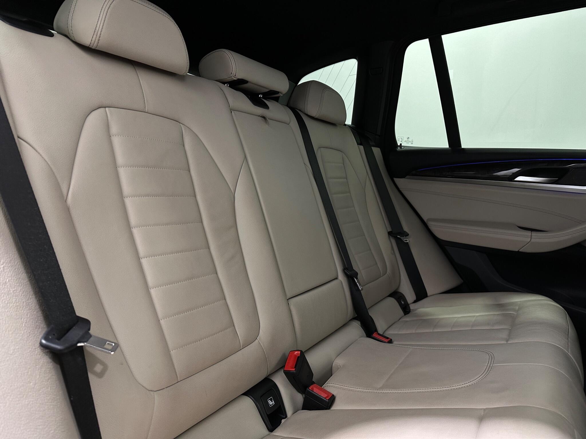 BMW X3 view 44